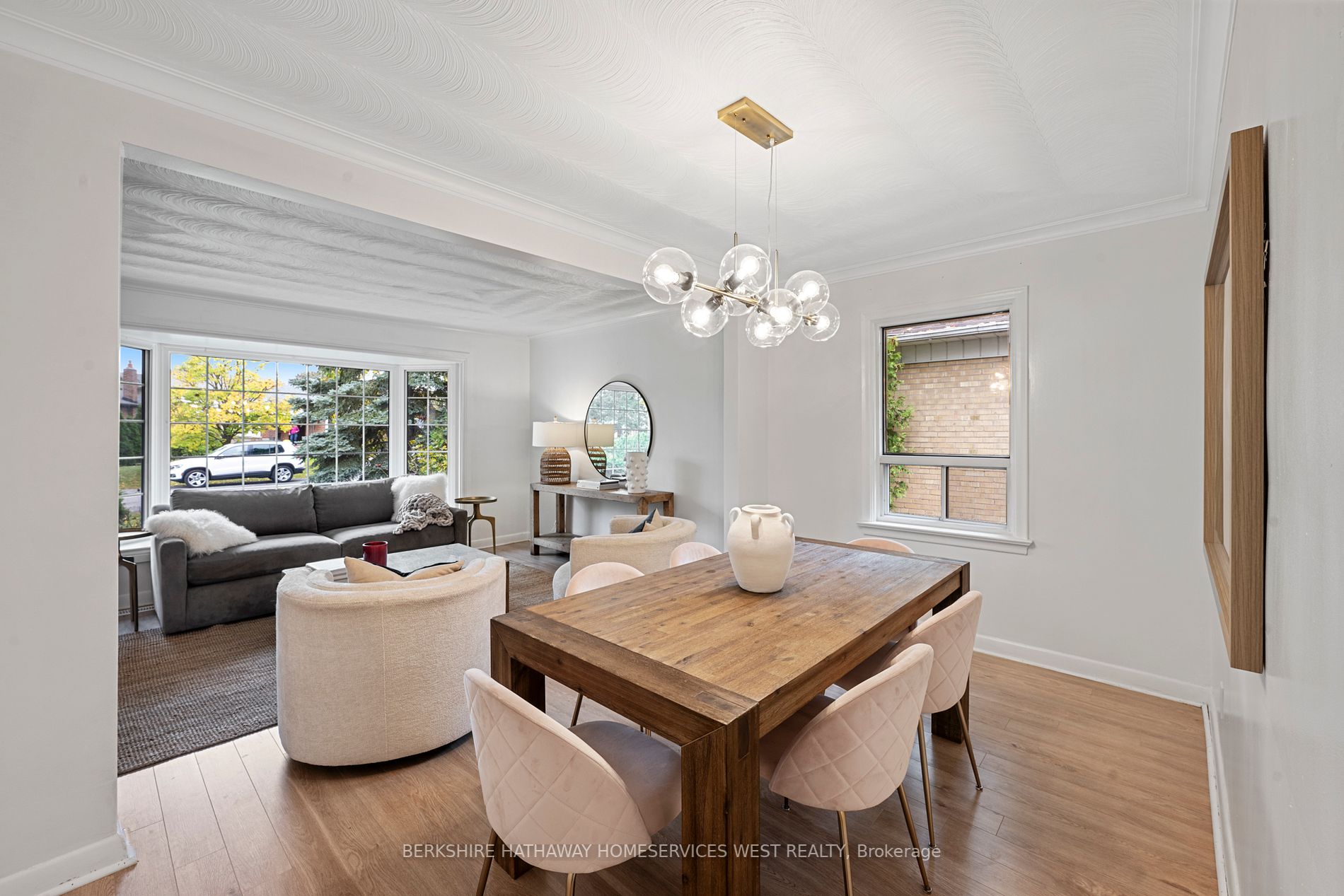 90 Great Oak Dr