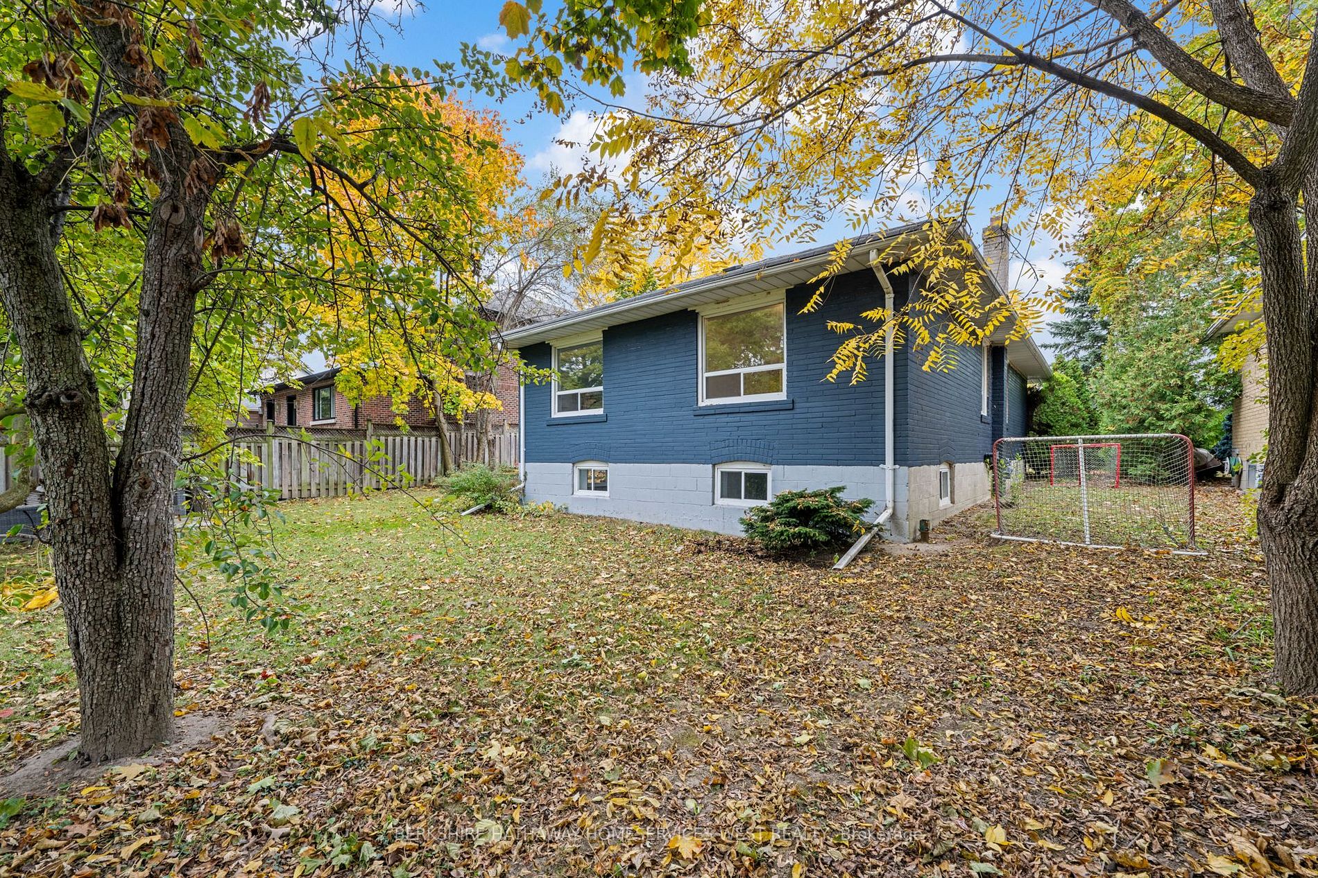 90 Great Oak Dr
