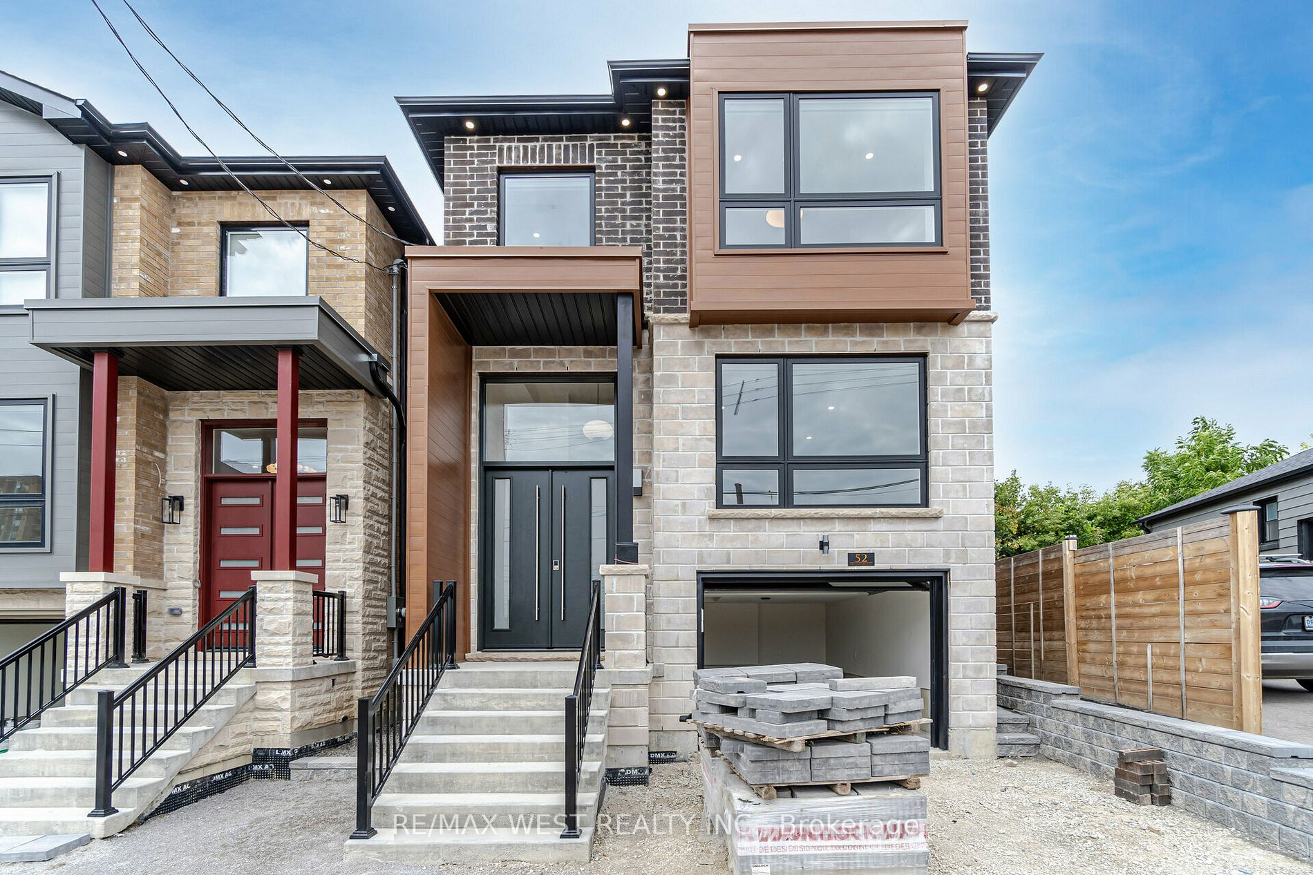 52 Exmoor Dr