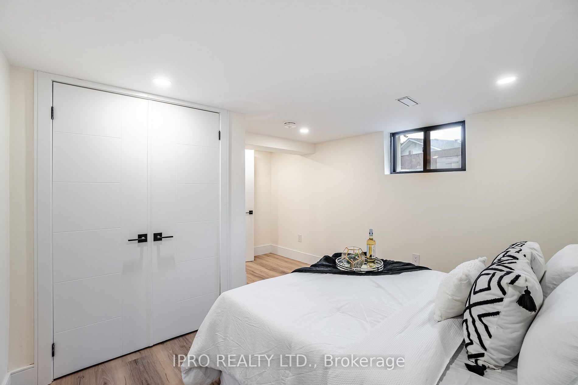 5 Arkley Cres