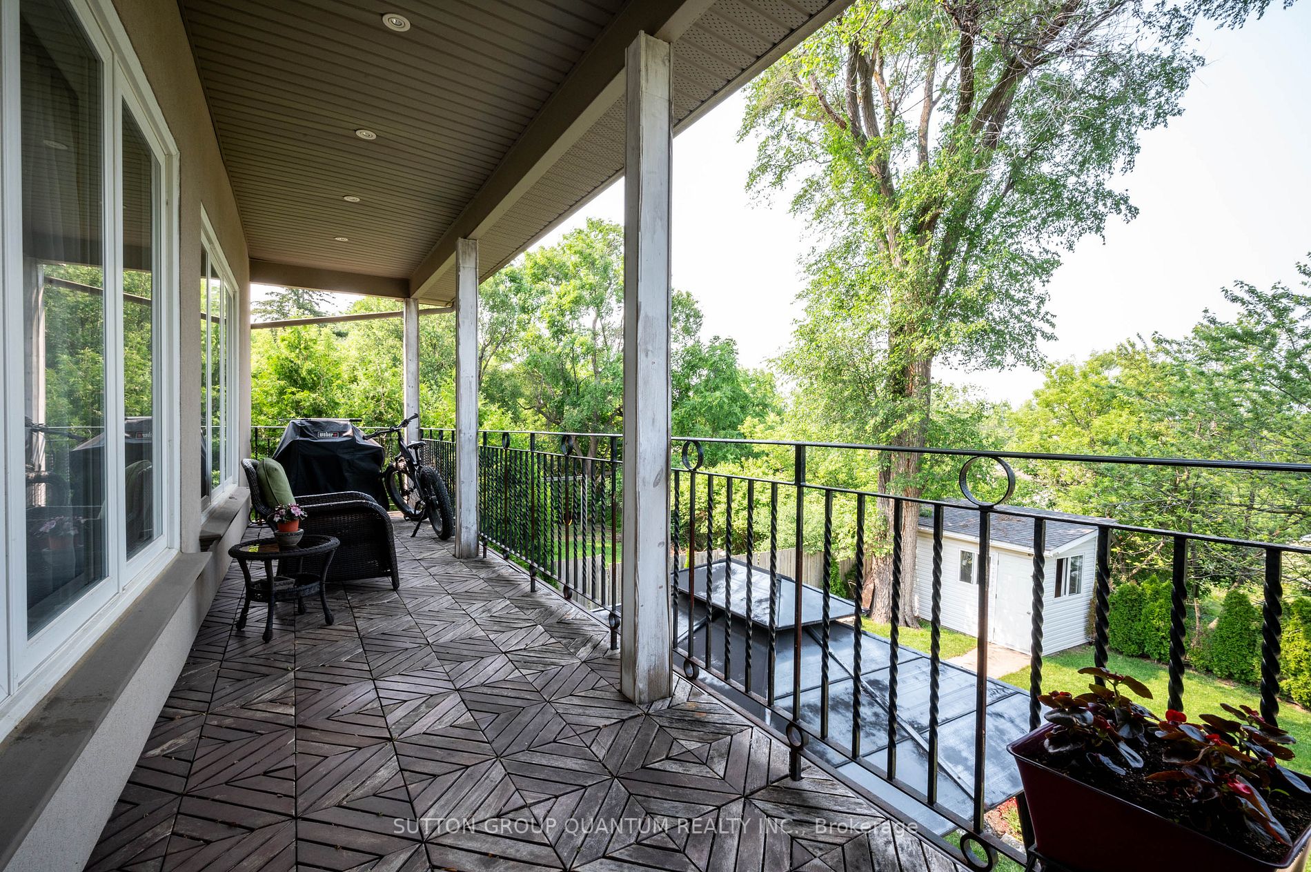 131 Vista Dr