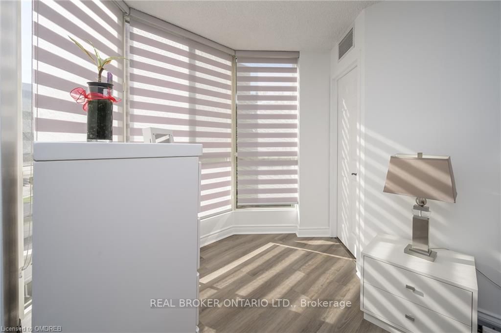 1237 North Shore Blvd E, #301