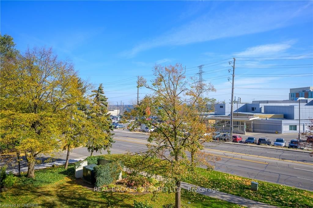 1237 North Shore Blvd E, #301