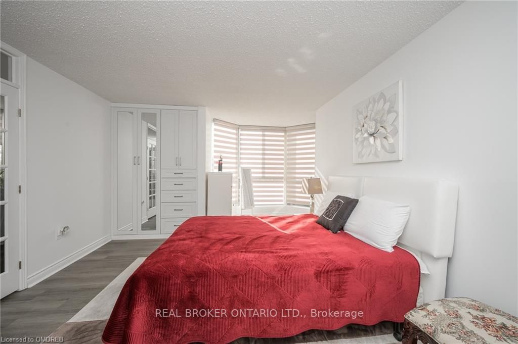 1237 North Shore Blvd E, #301
