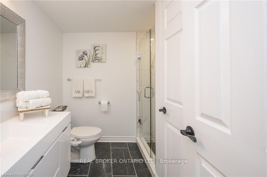 1237 North Shore Blvd E, #301
