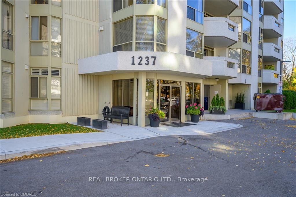 1237 North Shore Blvd E, #301