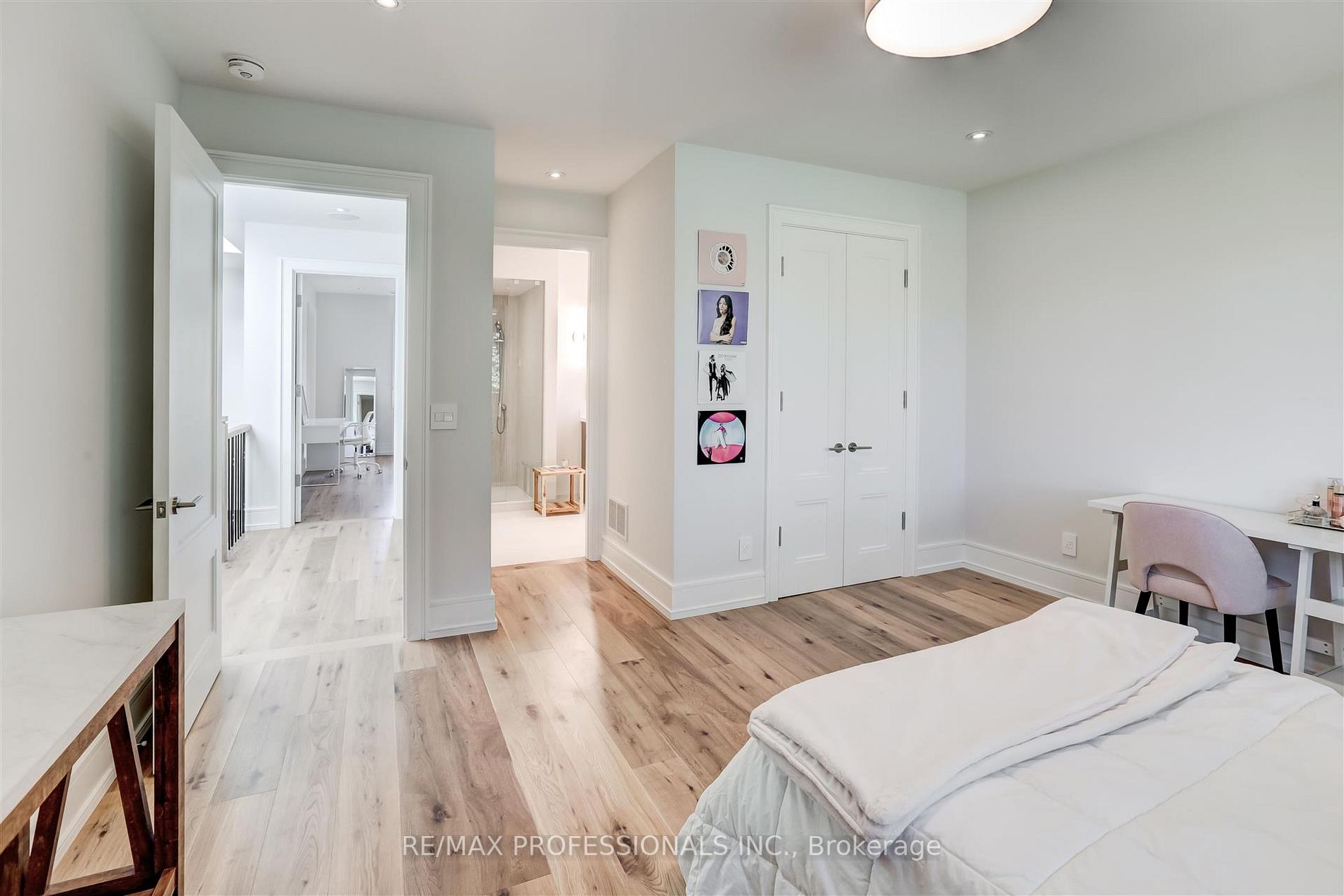 92 Mervyn Ave