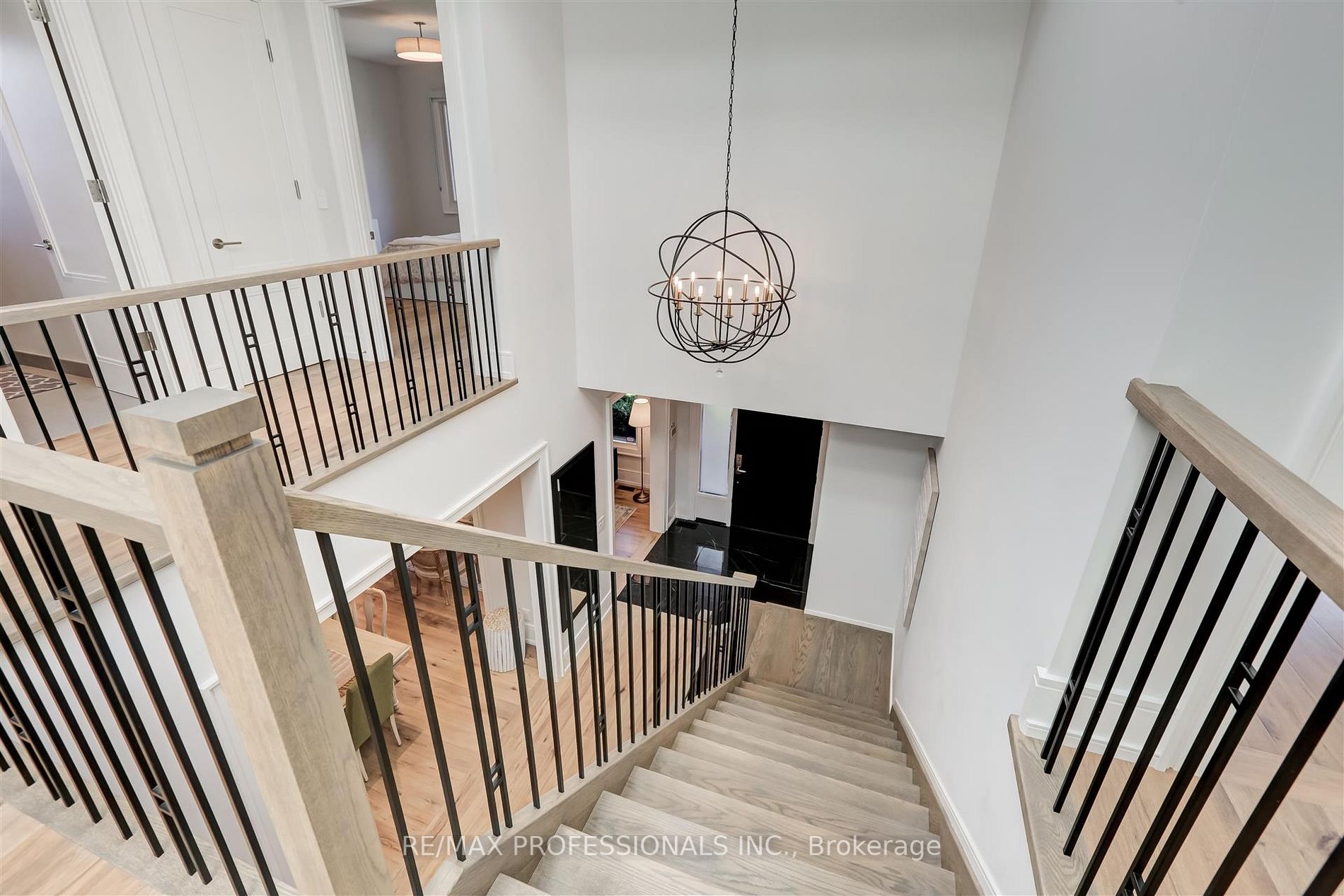 92 Mervyn Ave