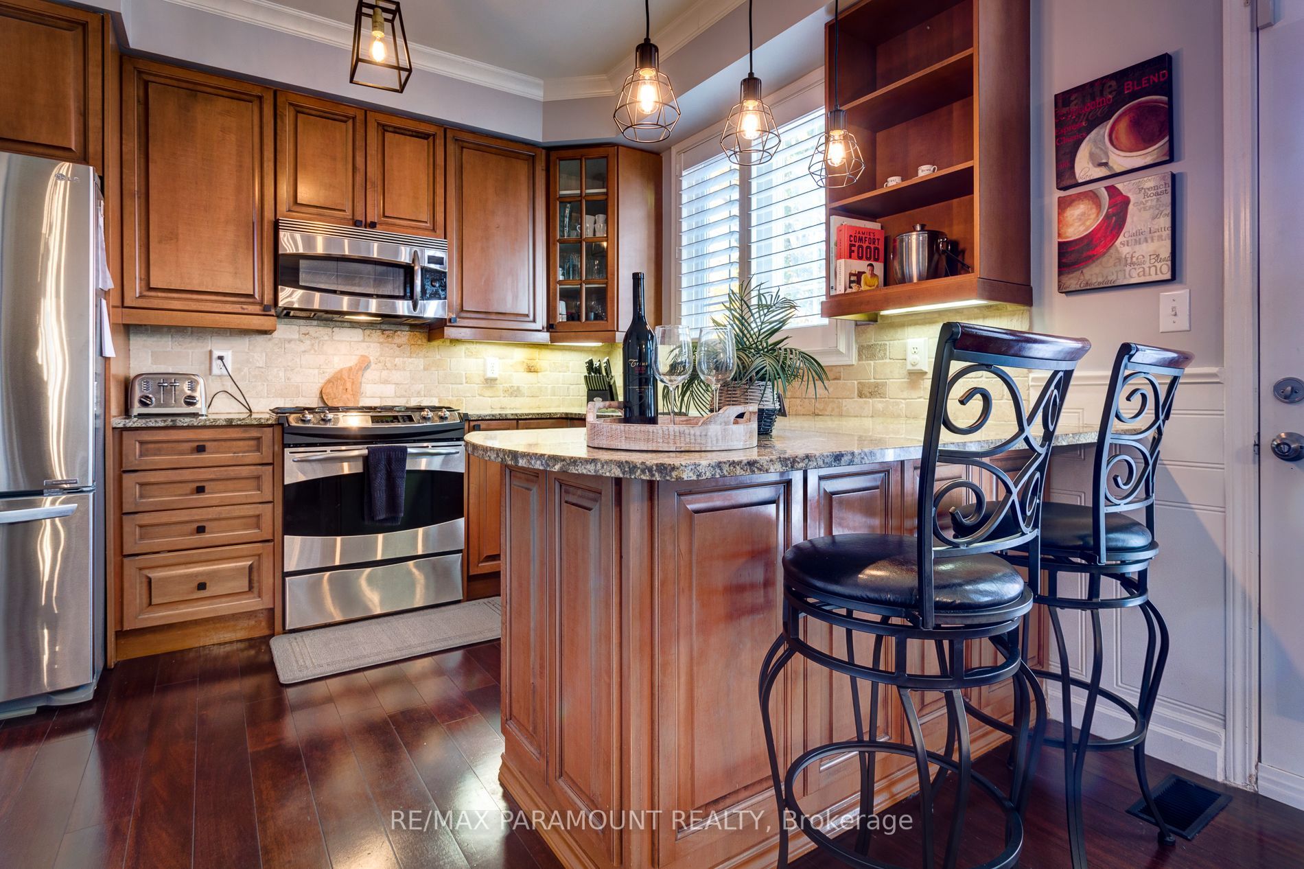 518 Trudeau Dr