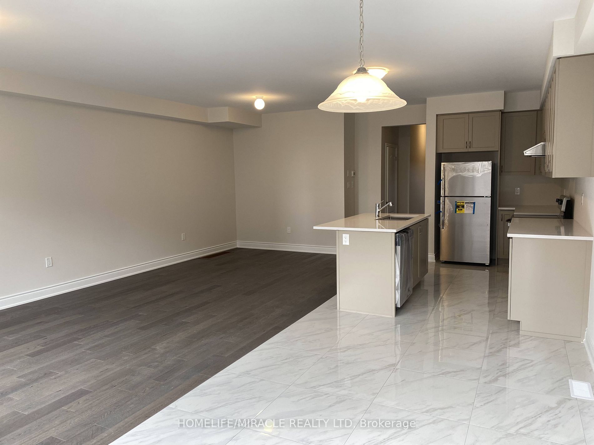 43 Spinland St