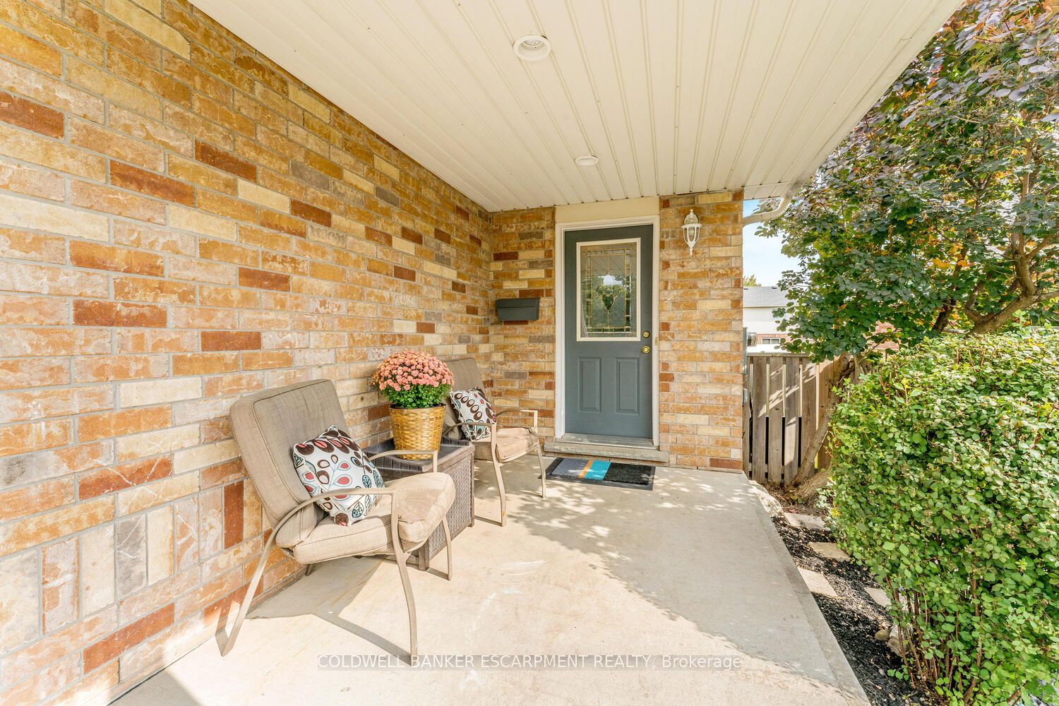 183 Churchill Rd S