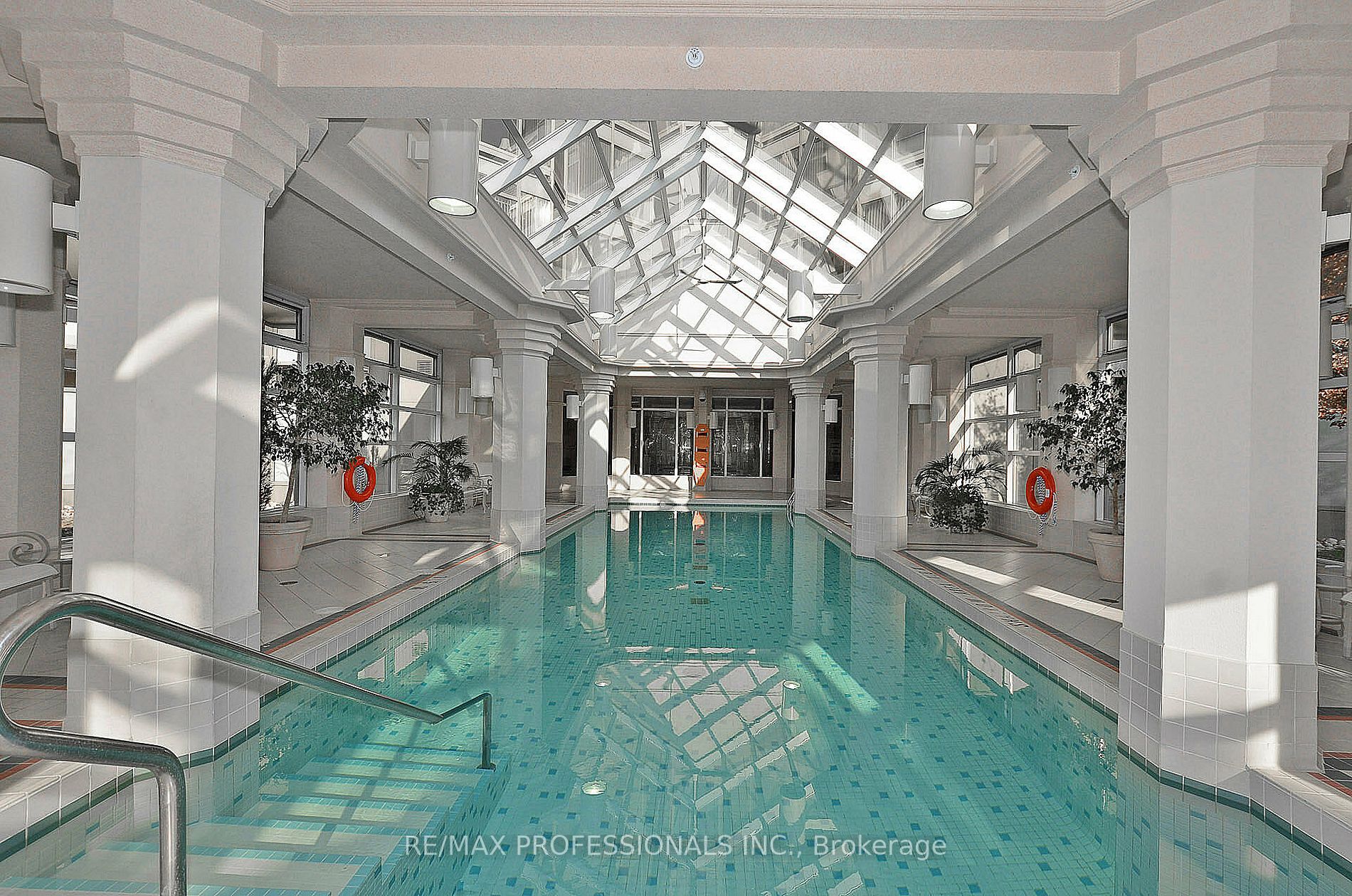 1 Palace Pier Crt, #1208