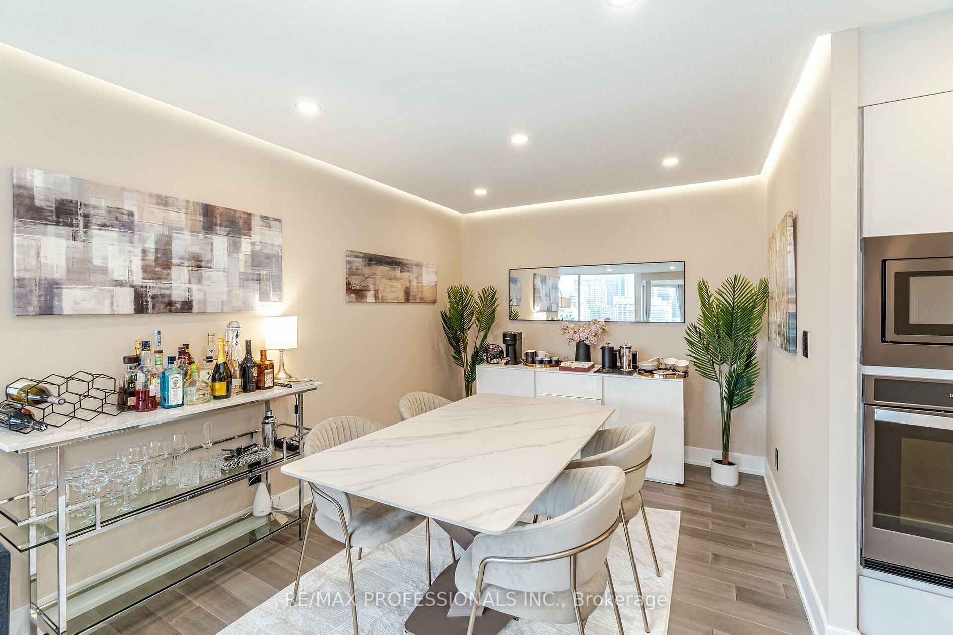 1 Palace Pier Crt, #1208