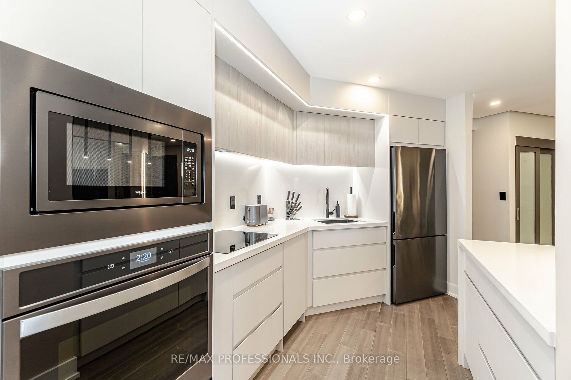 1 Palace Pier Crt, #1208