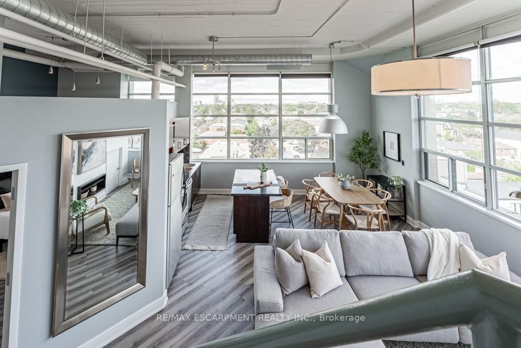 1001 Roselawn Ave, #425