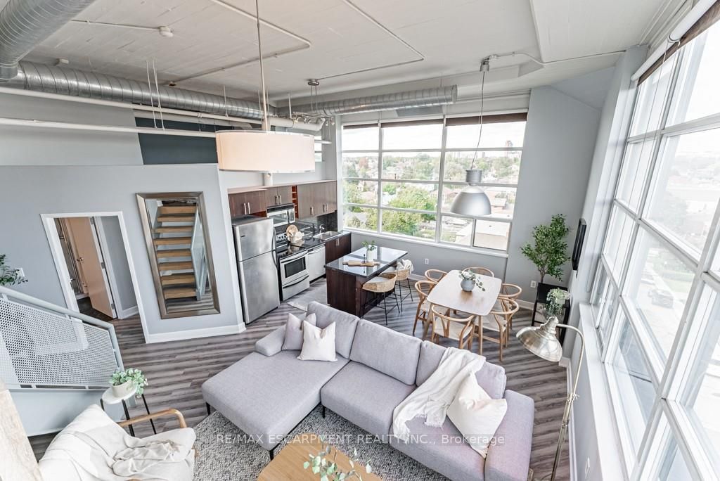 1001 Roselawn Ave, #425