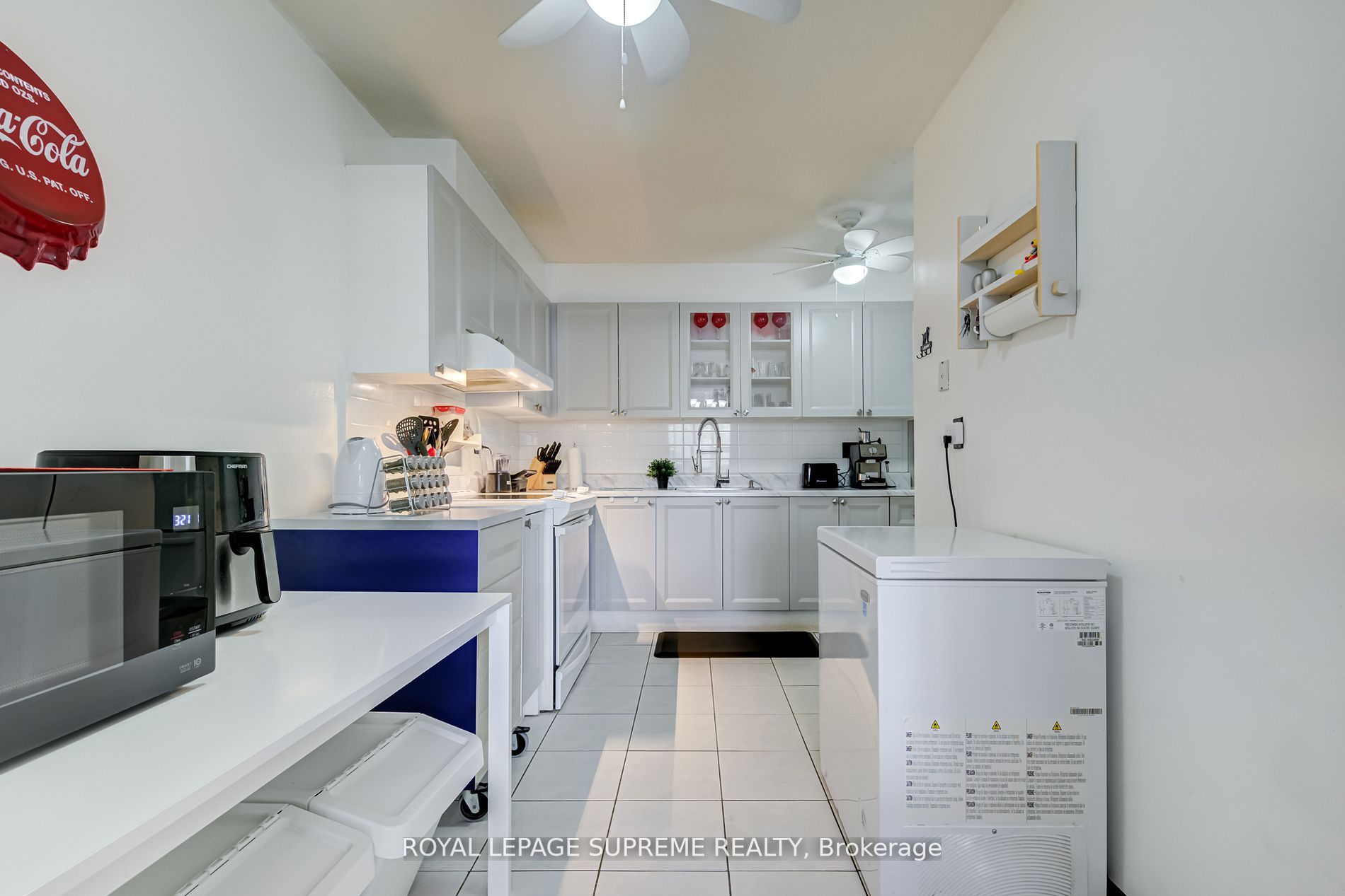 75 Emmett Ave, #206