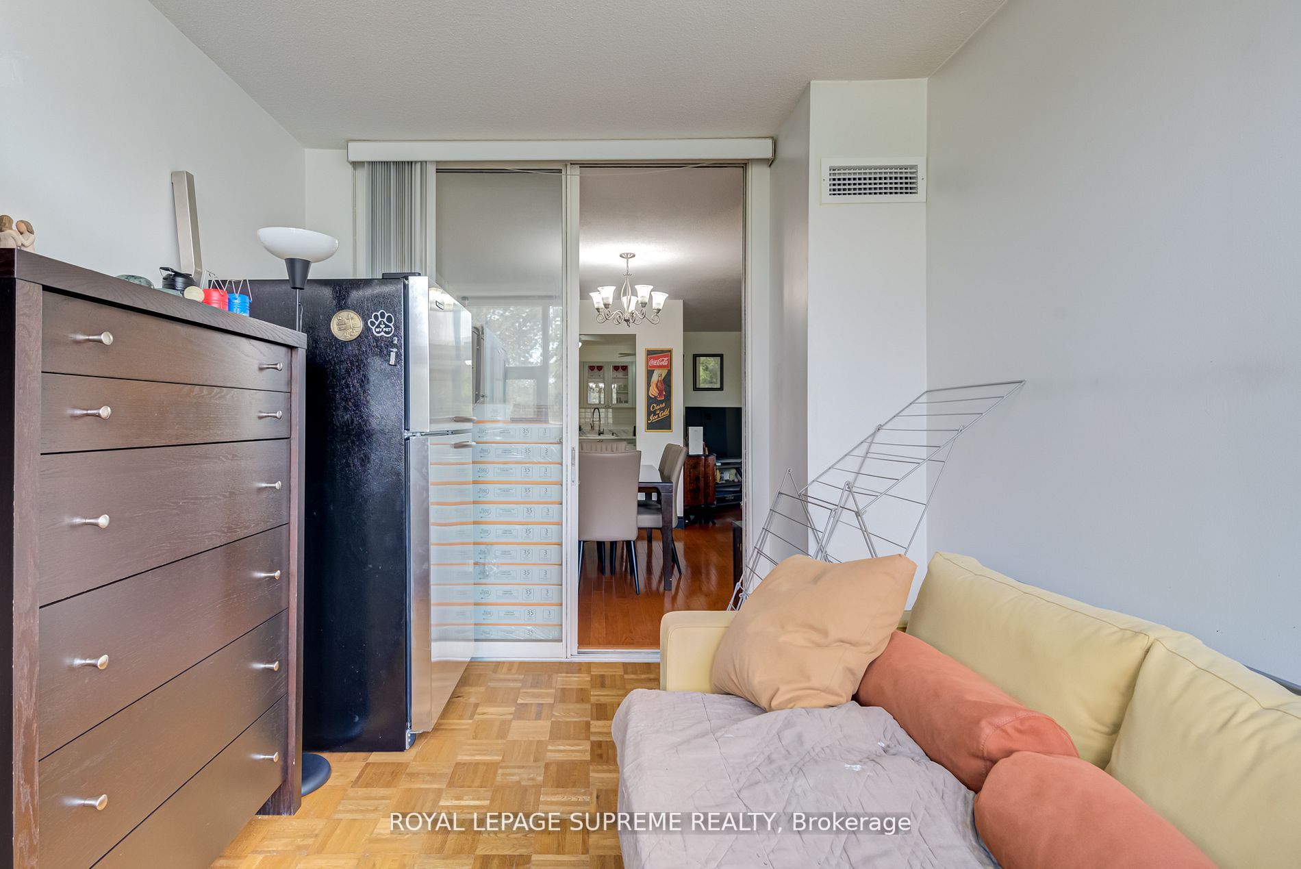 75 Emmett Ave, #206