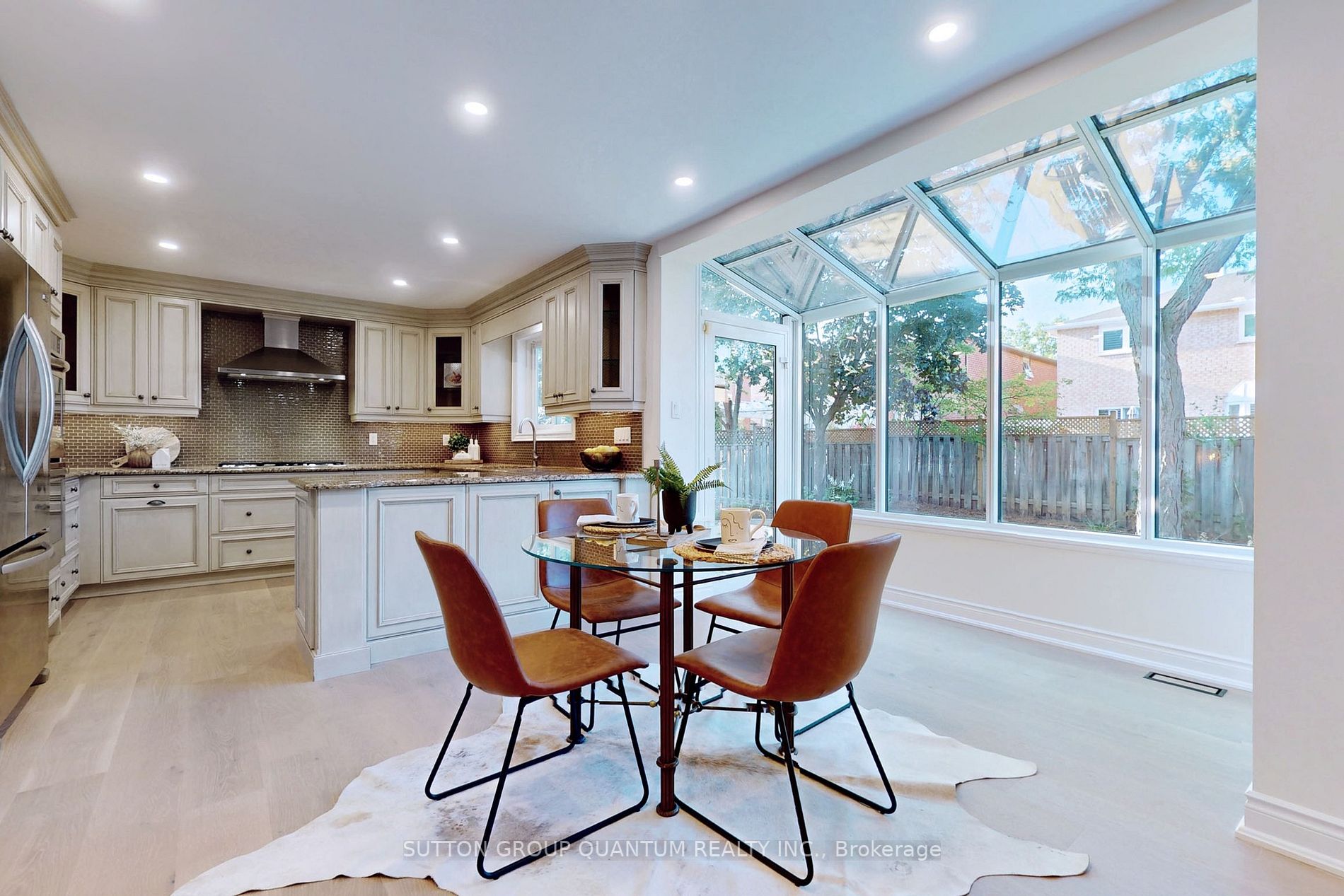 2305 Moodie Crt