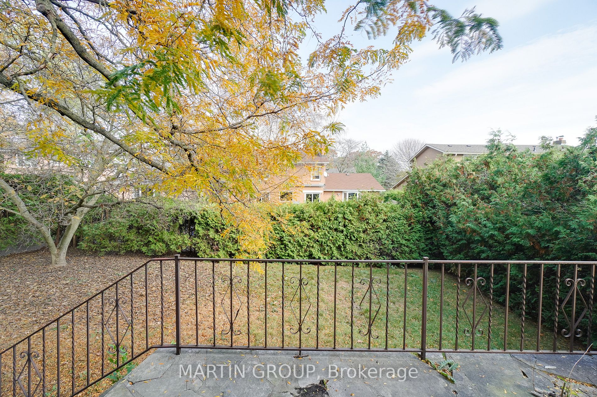 33 Arkendo Dr