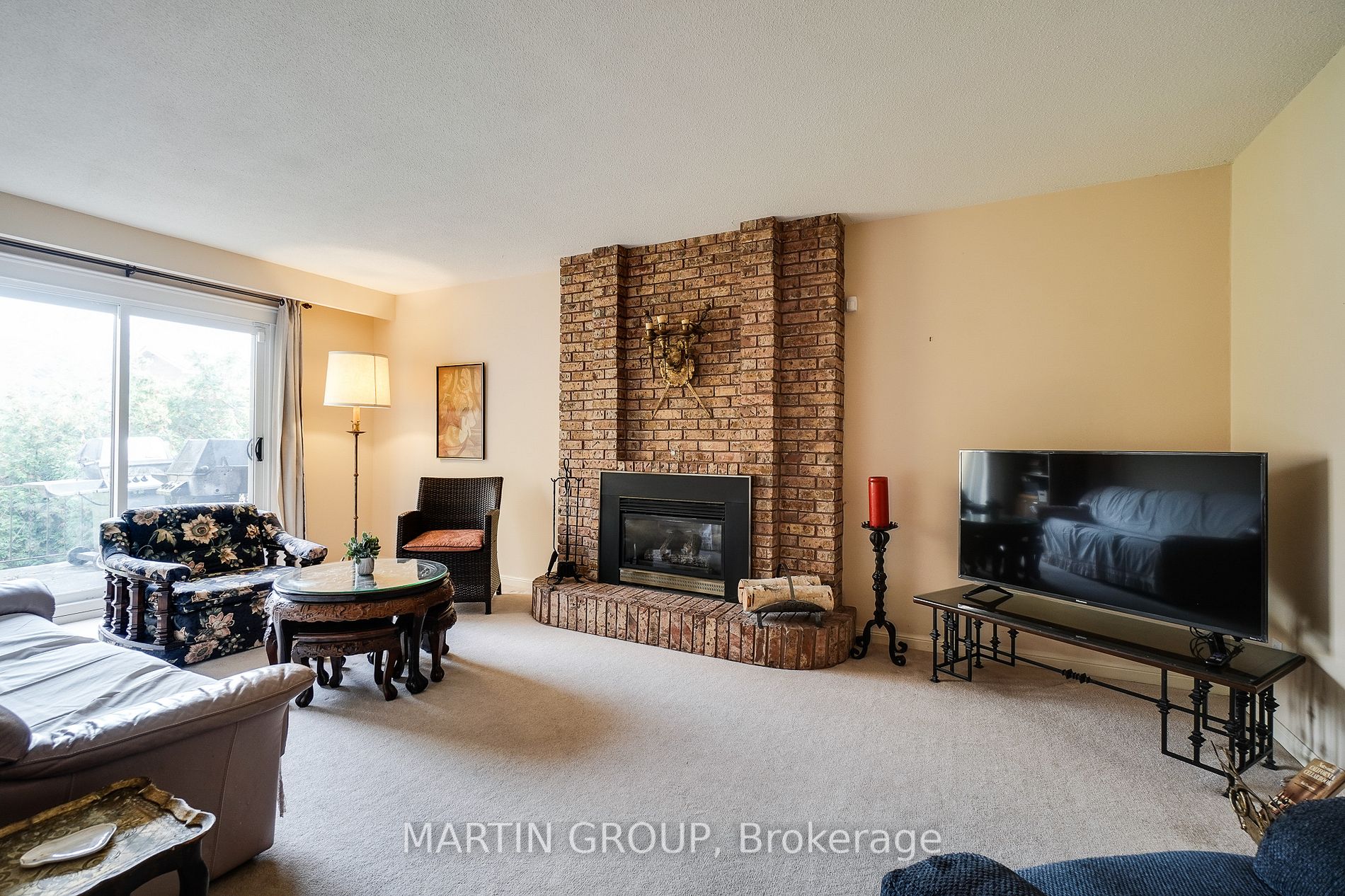 33 Arkendo Dr