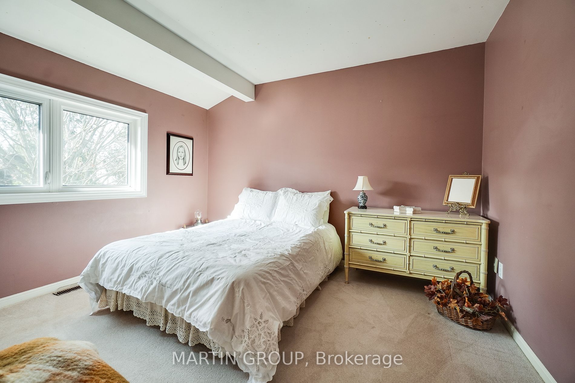 33 Arkendo Dr