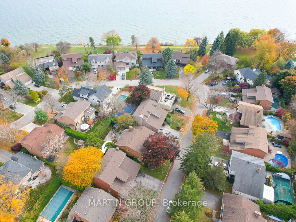 33 Arkendo Dr