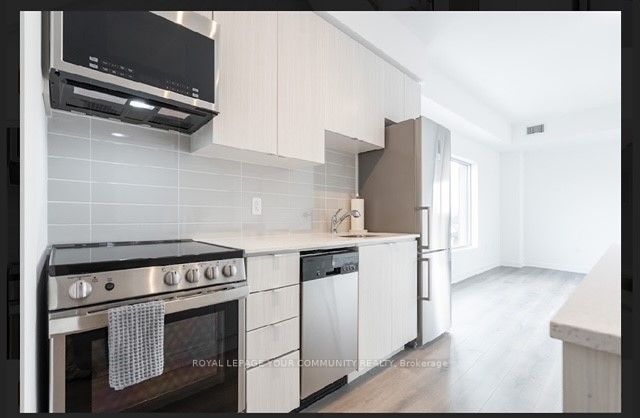 2433 Dufferin St, #301