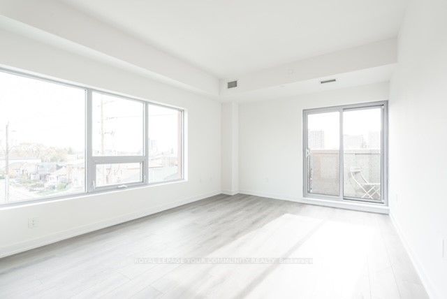 2433 Dufferin St, #301