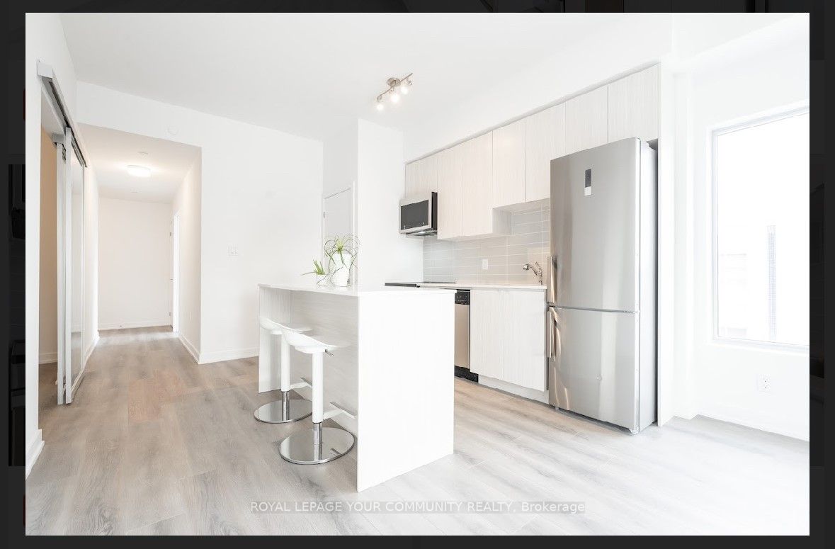 2433 Dufferin St, #301