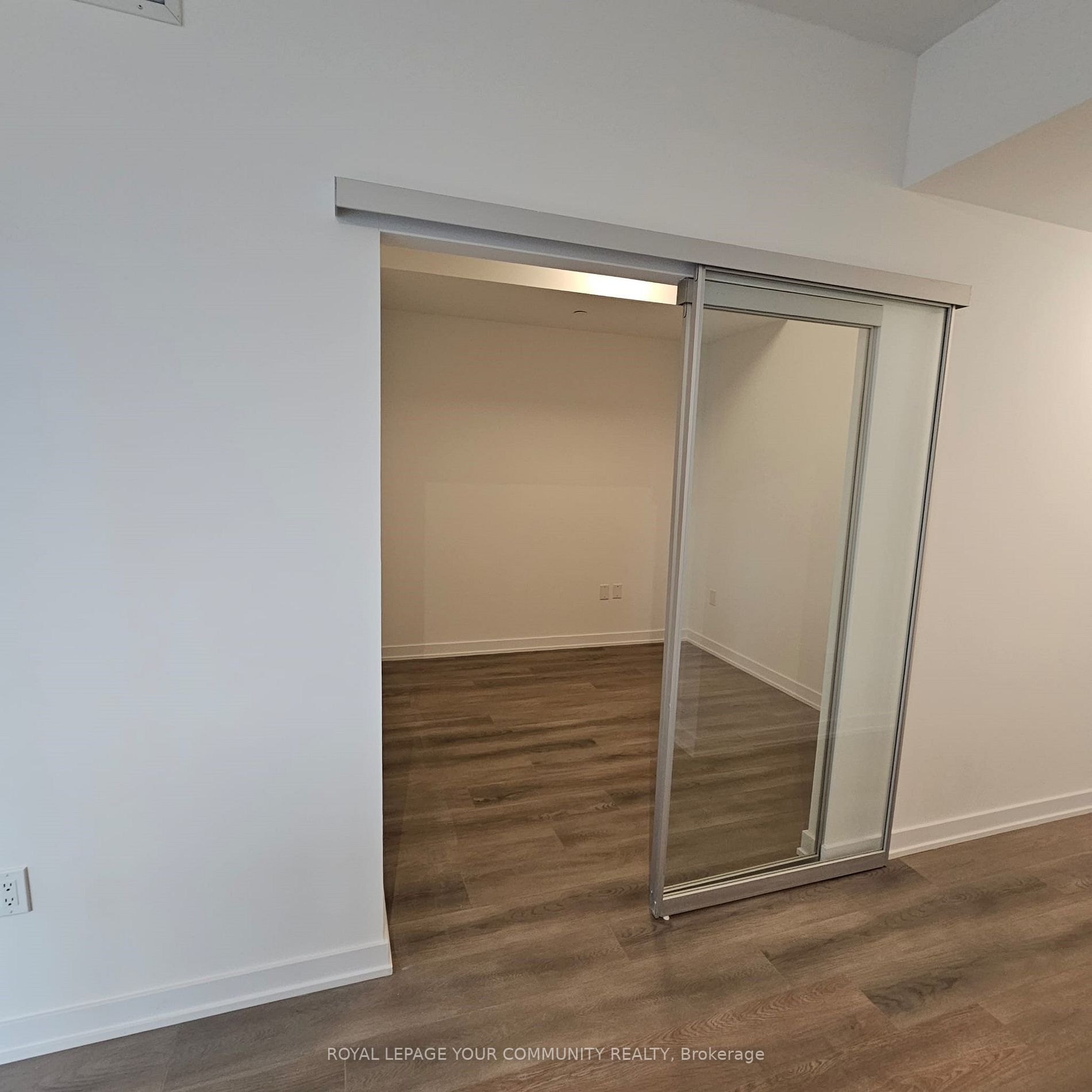 2433 Dufferin St, #301