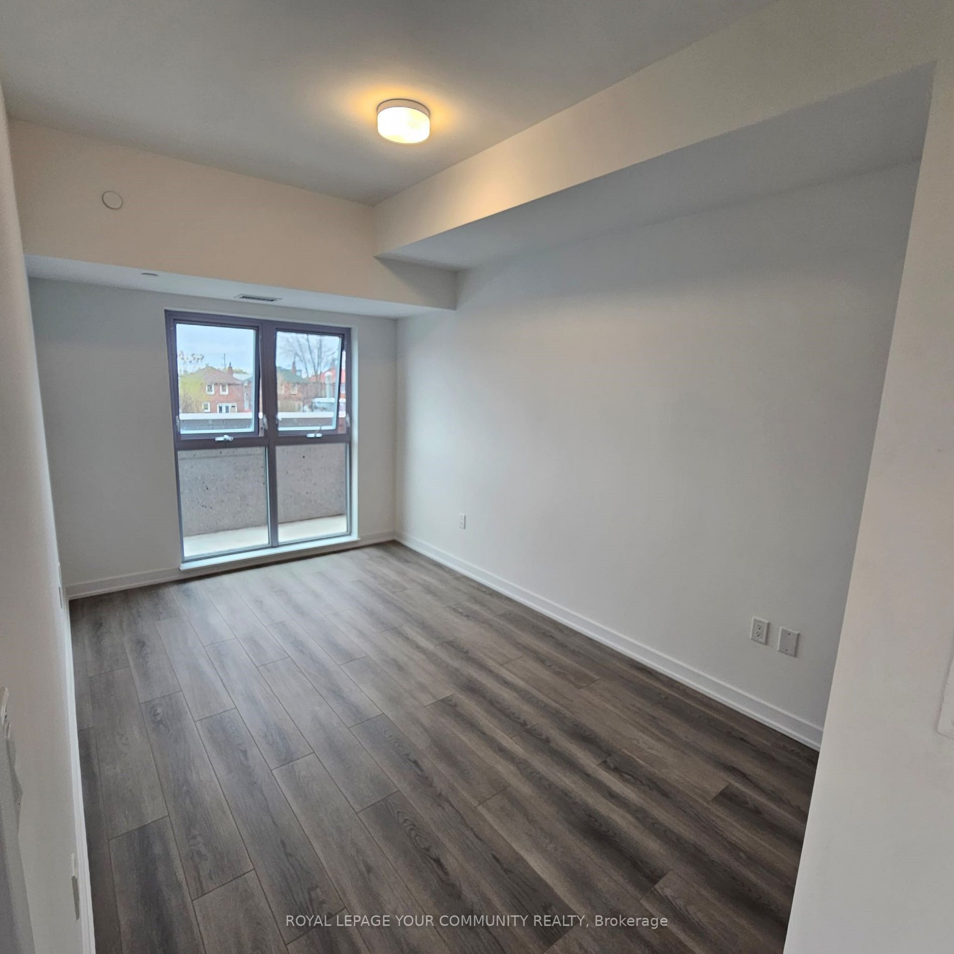 2433 Dufferin St, #301