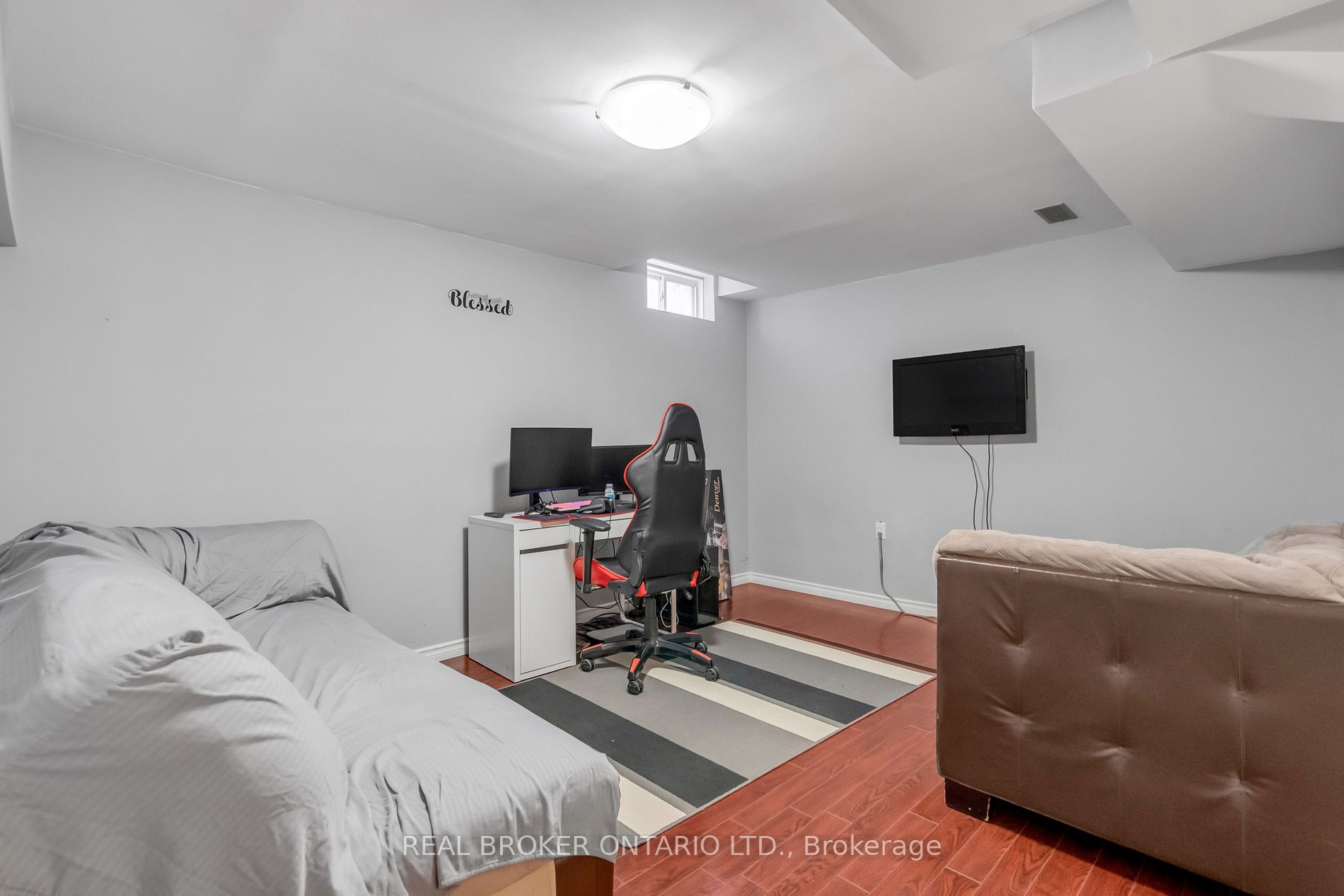 55 Darren Rd