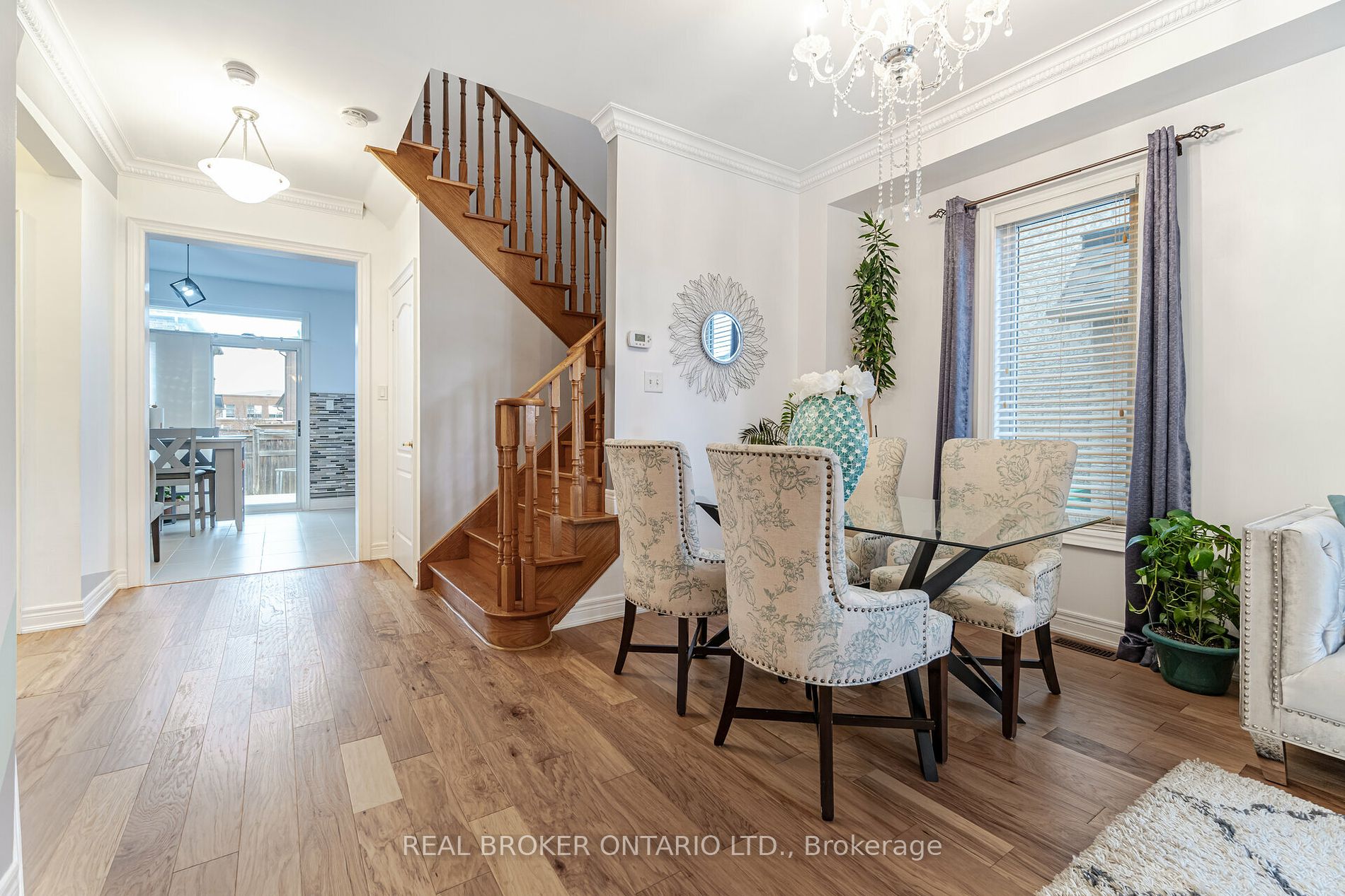 55 Darren Rd