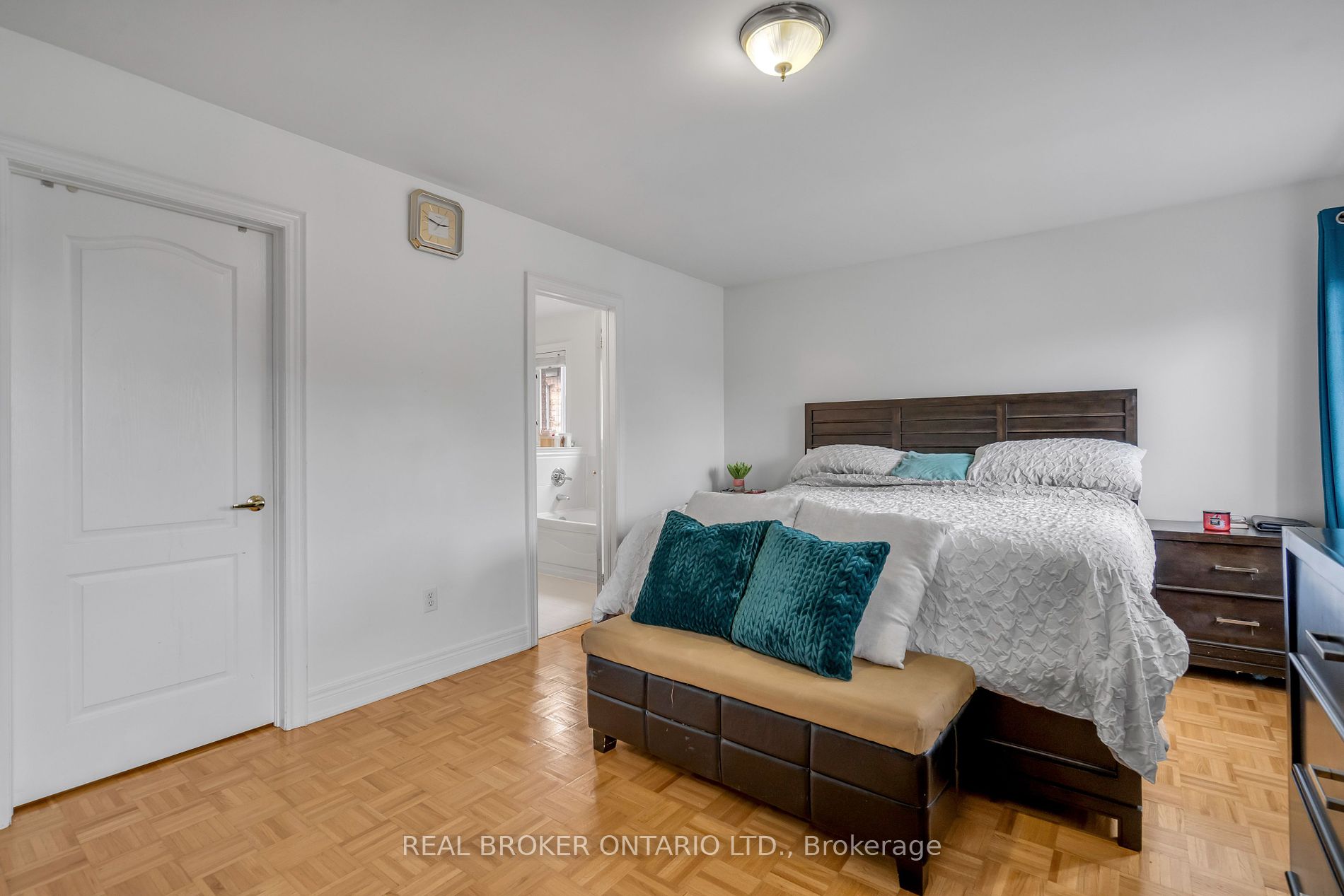 55 Darren Rd