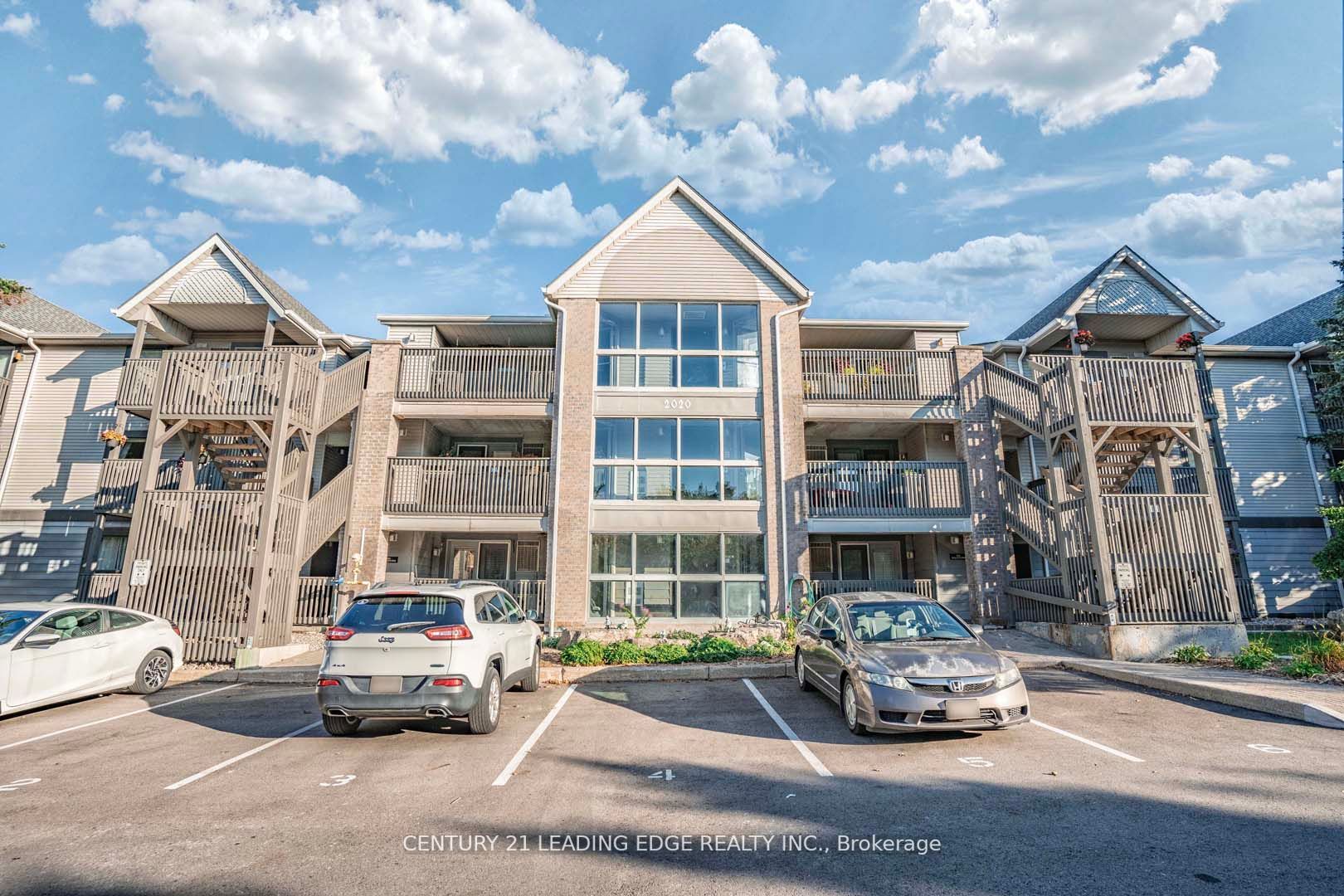2020 Cleaver Ave, #109