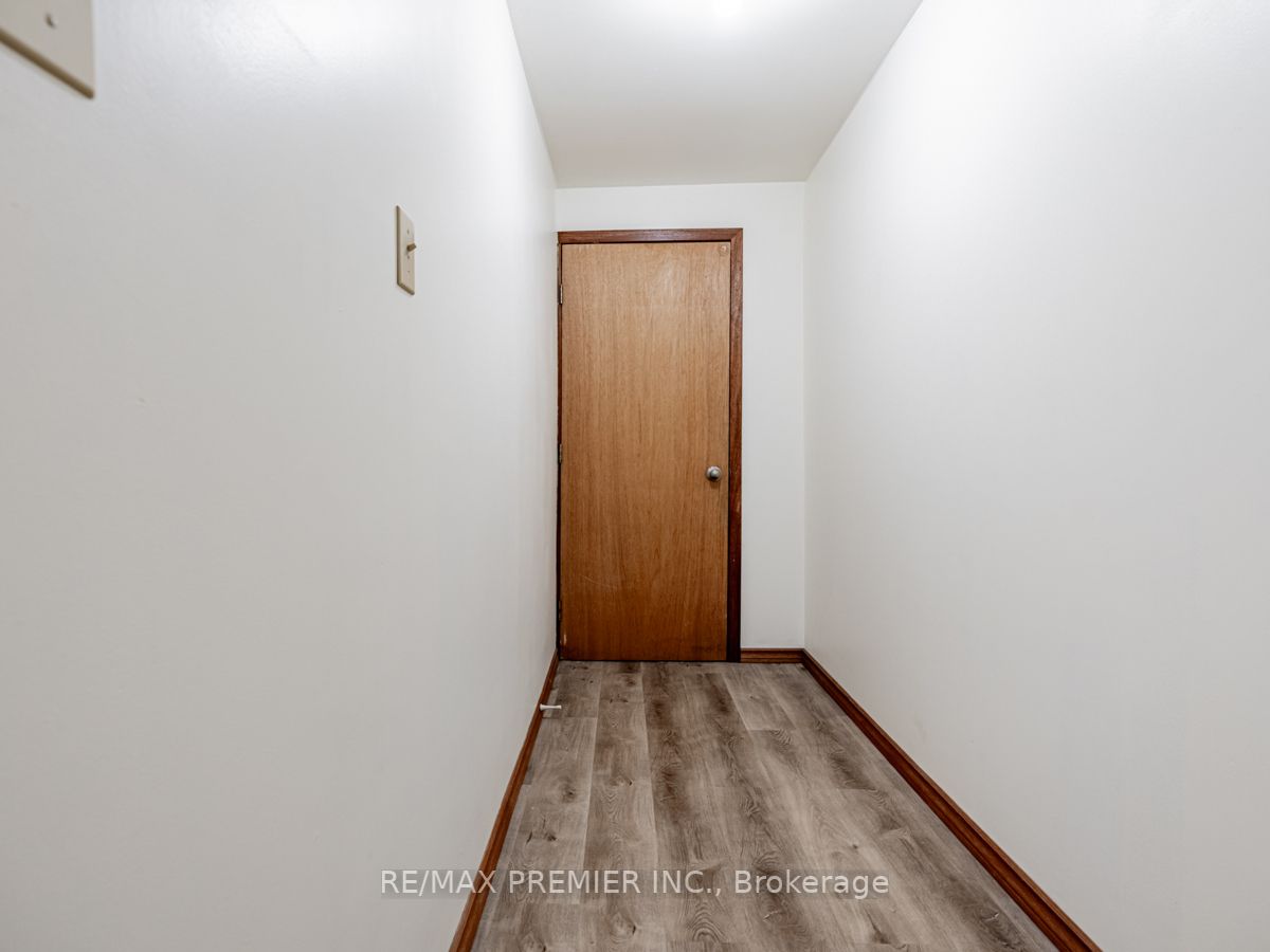 3498 Redmond Rd