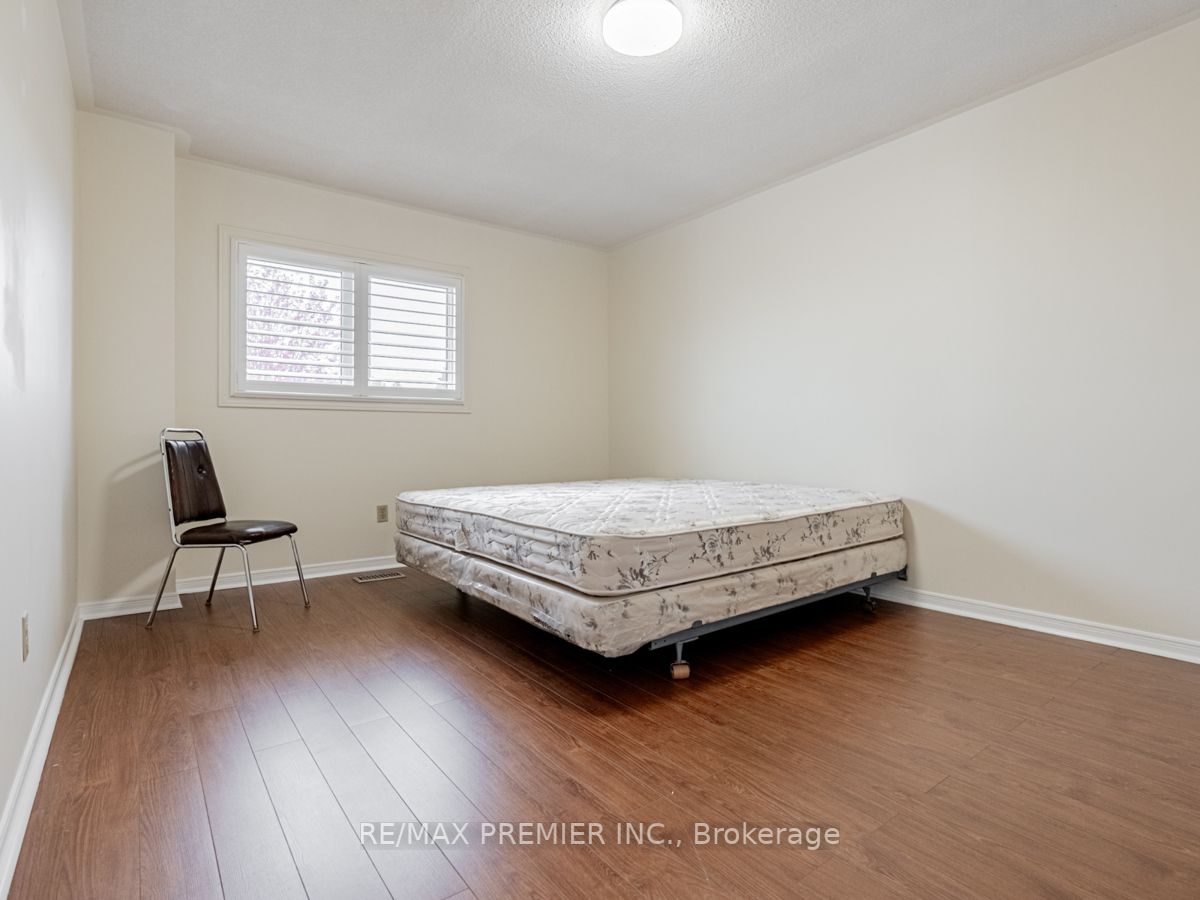 3498 Redmond Rd