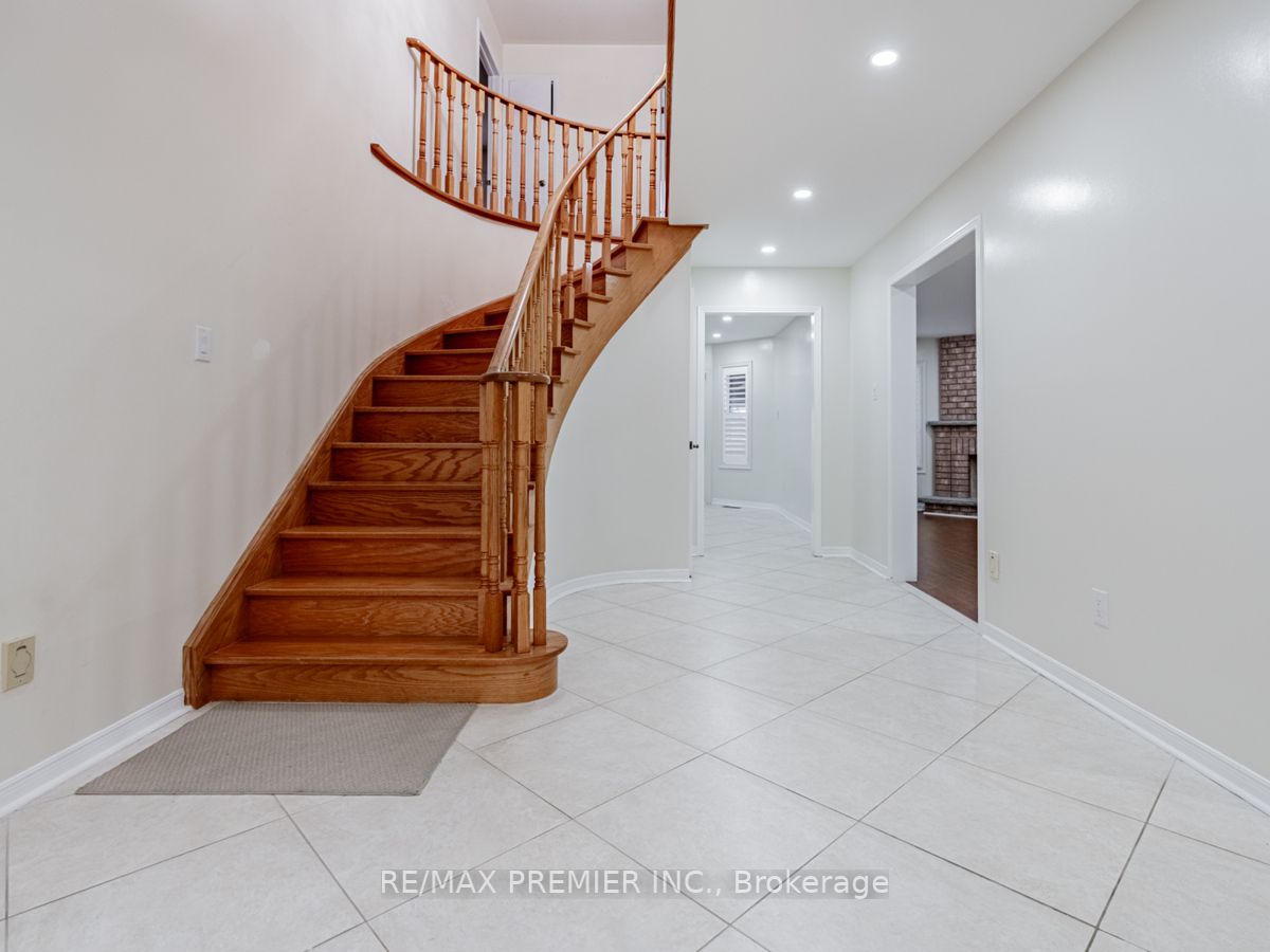3498 Redmond Rd