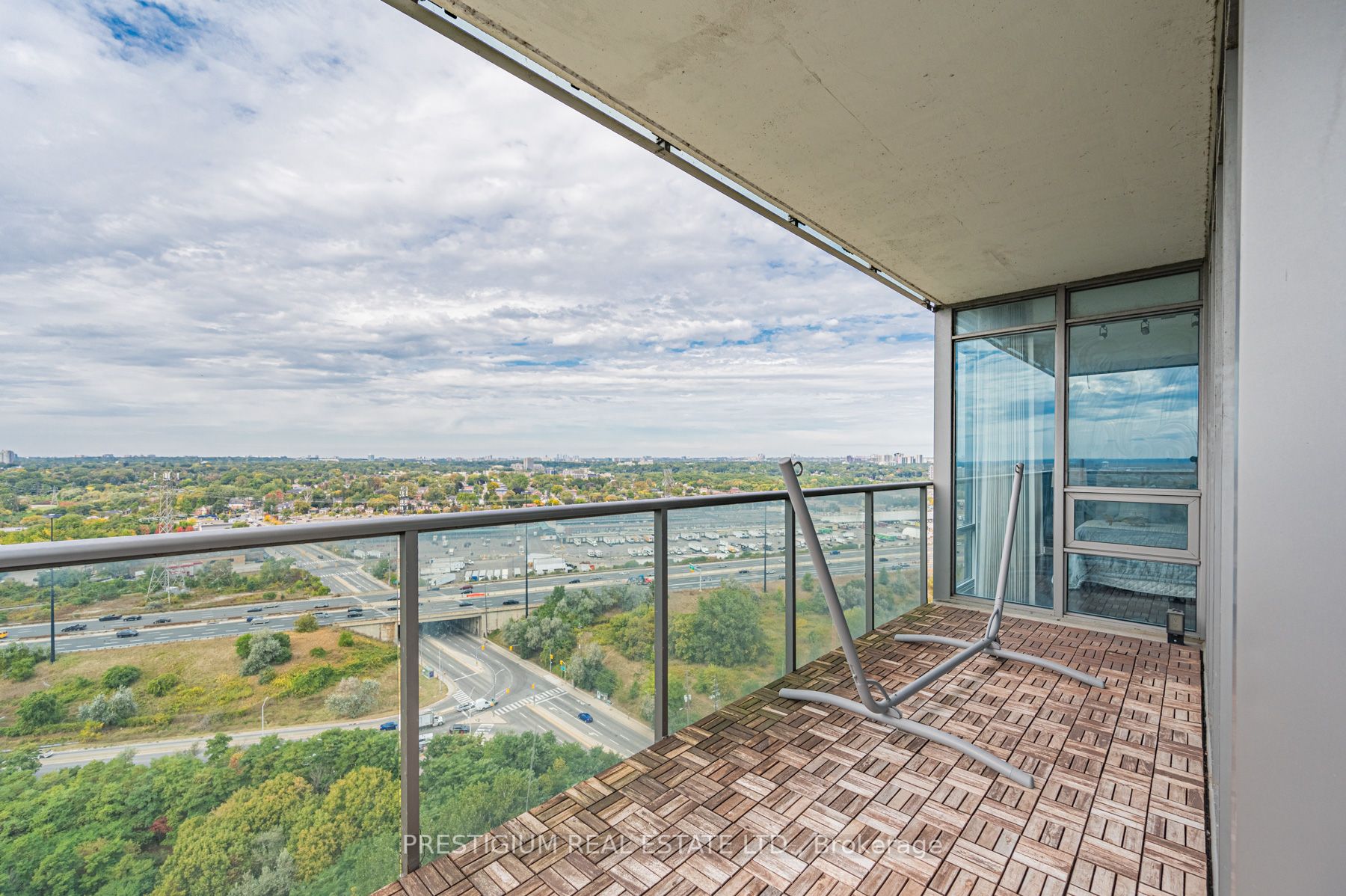 90 Park Lawn Rd, #2517