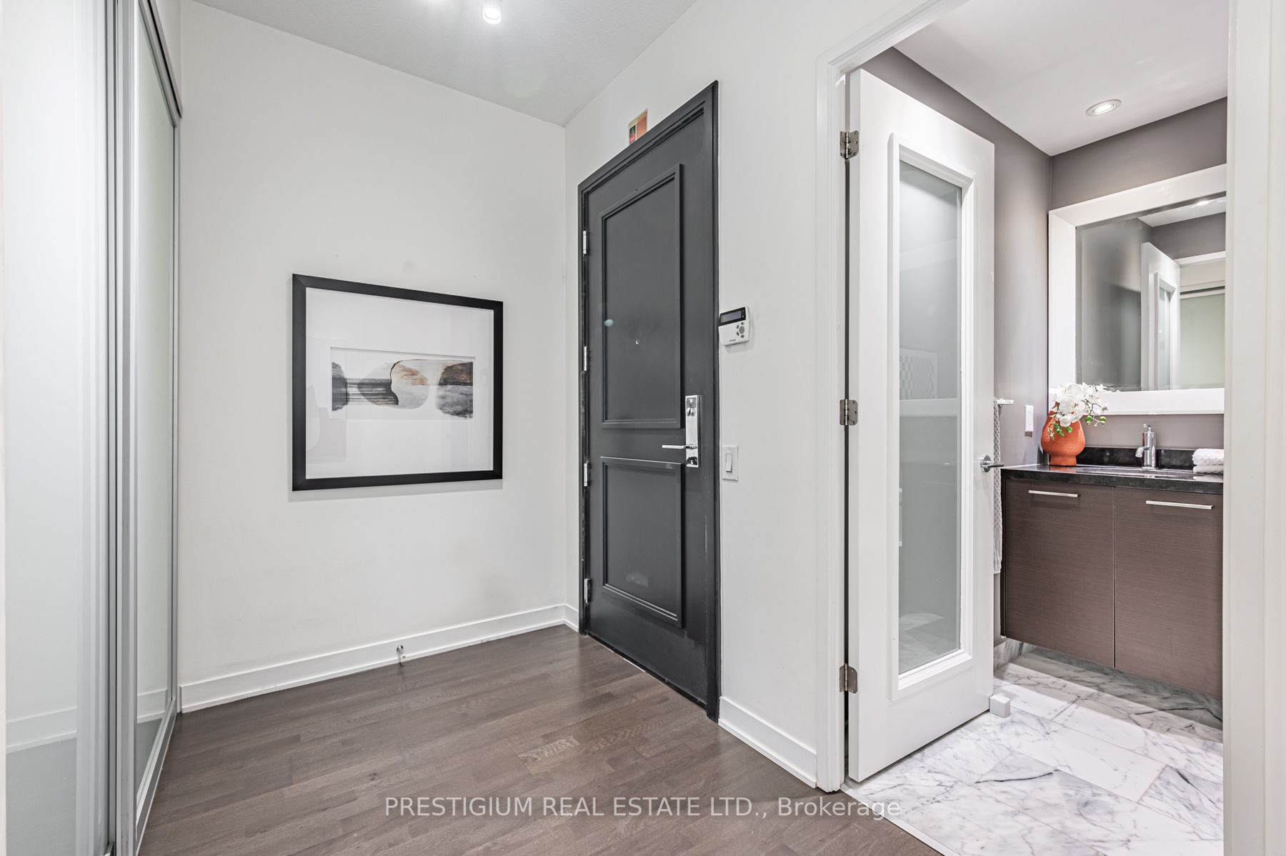 90 Park Lawn Rd, #2517