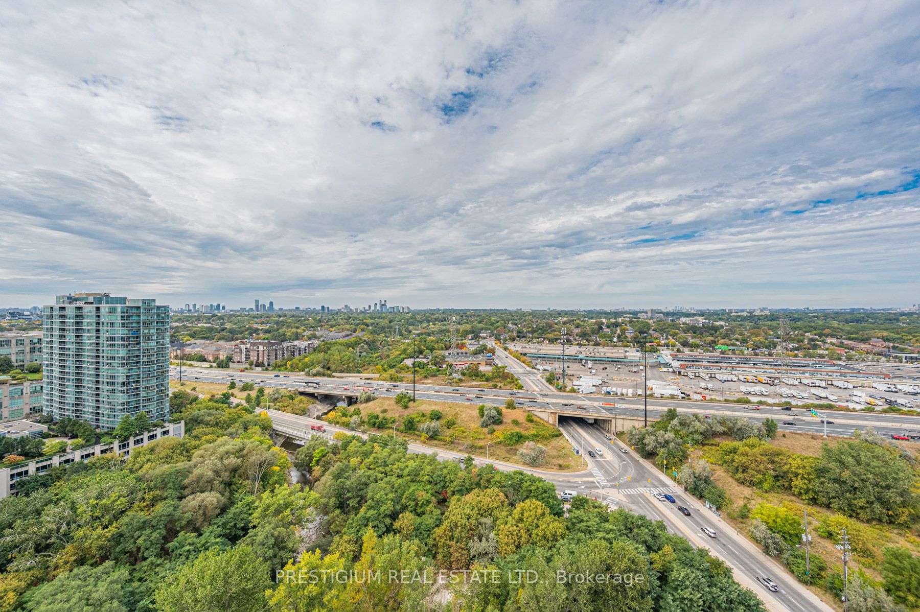 90 Park Lawn Rd, #2517