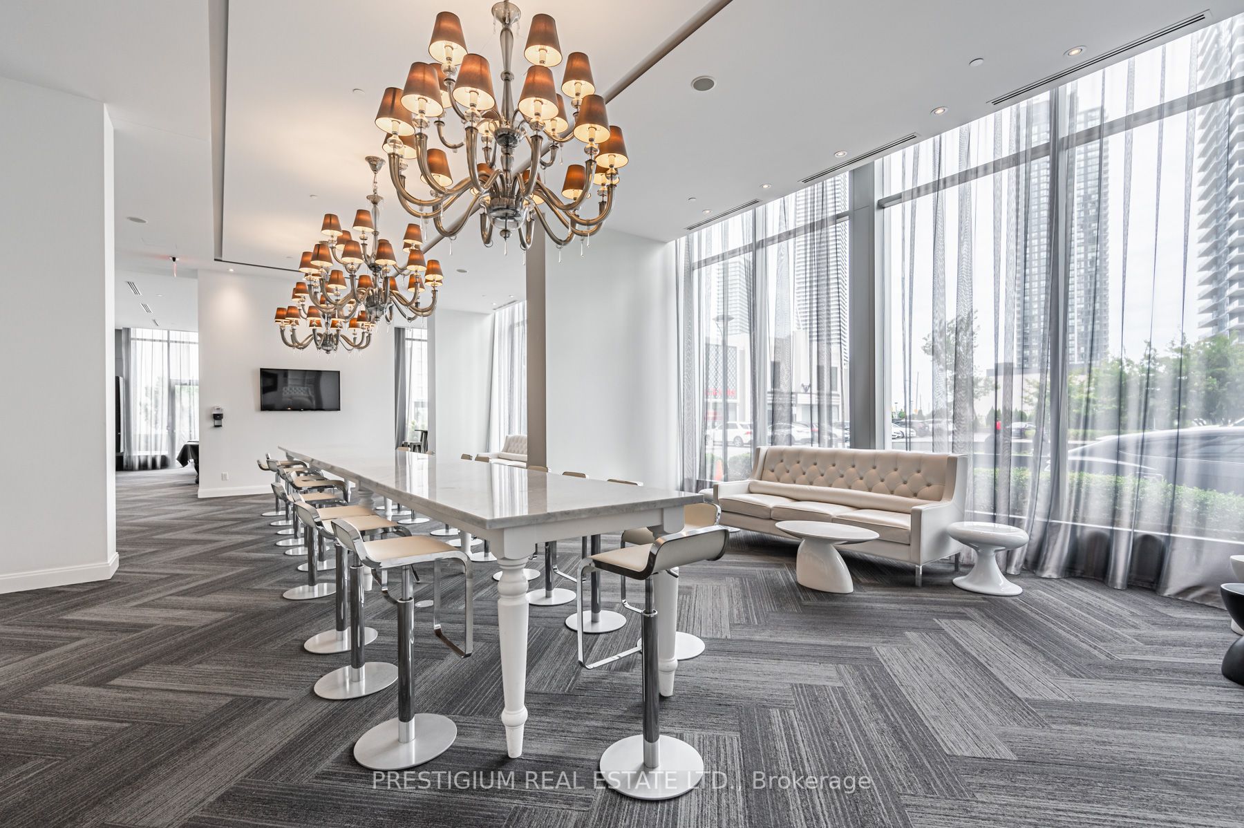 90 Park Lawn Rd, #2517