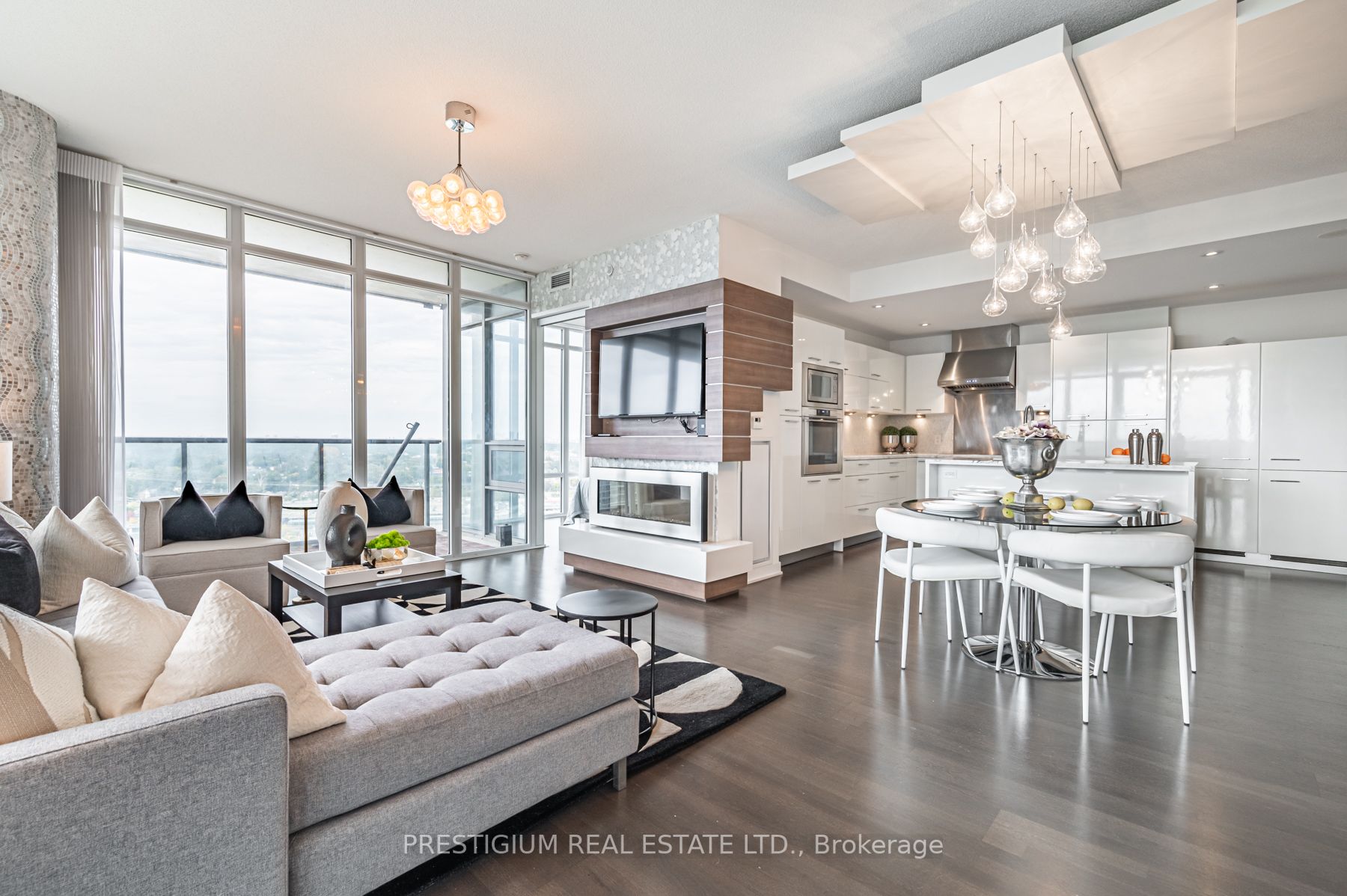 90 Park Lawn Rd, #2517