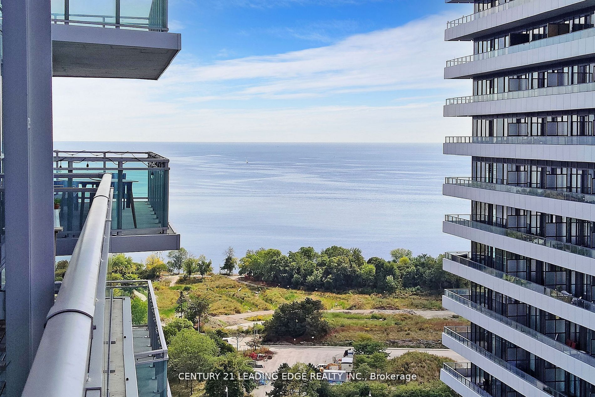 33 Shore Breeze Dr W, #1901