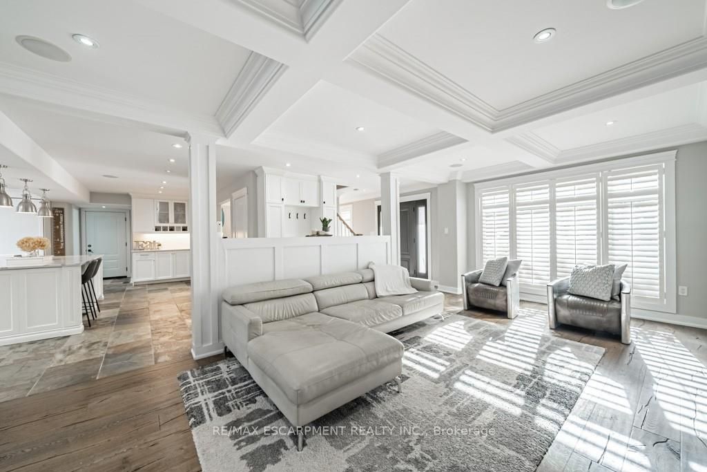 567 Rosedale Cres