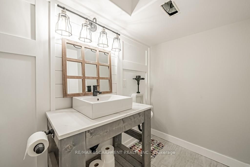 567 Rosedale Cres