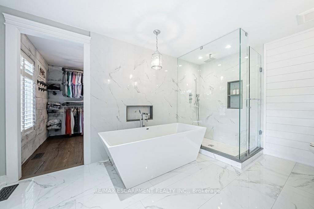 567 Rosedale Cres