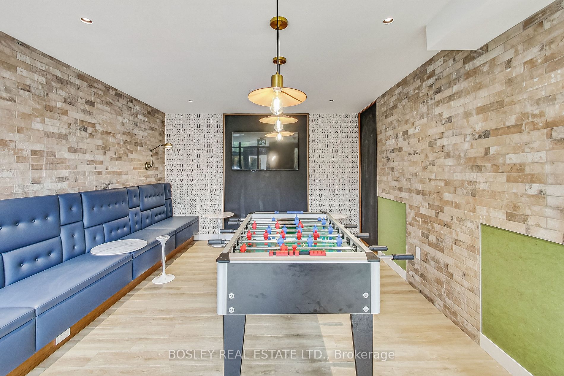 2300 St Clair Ave W, #1002