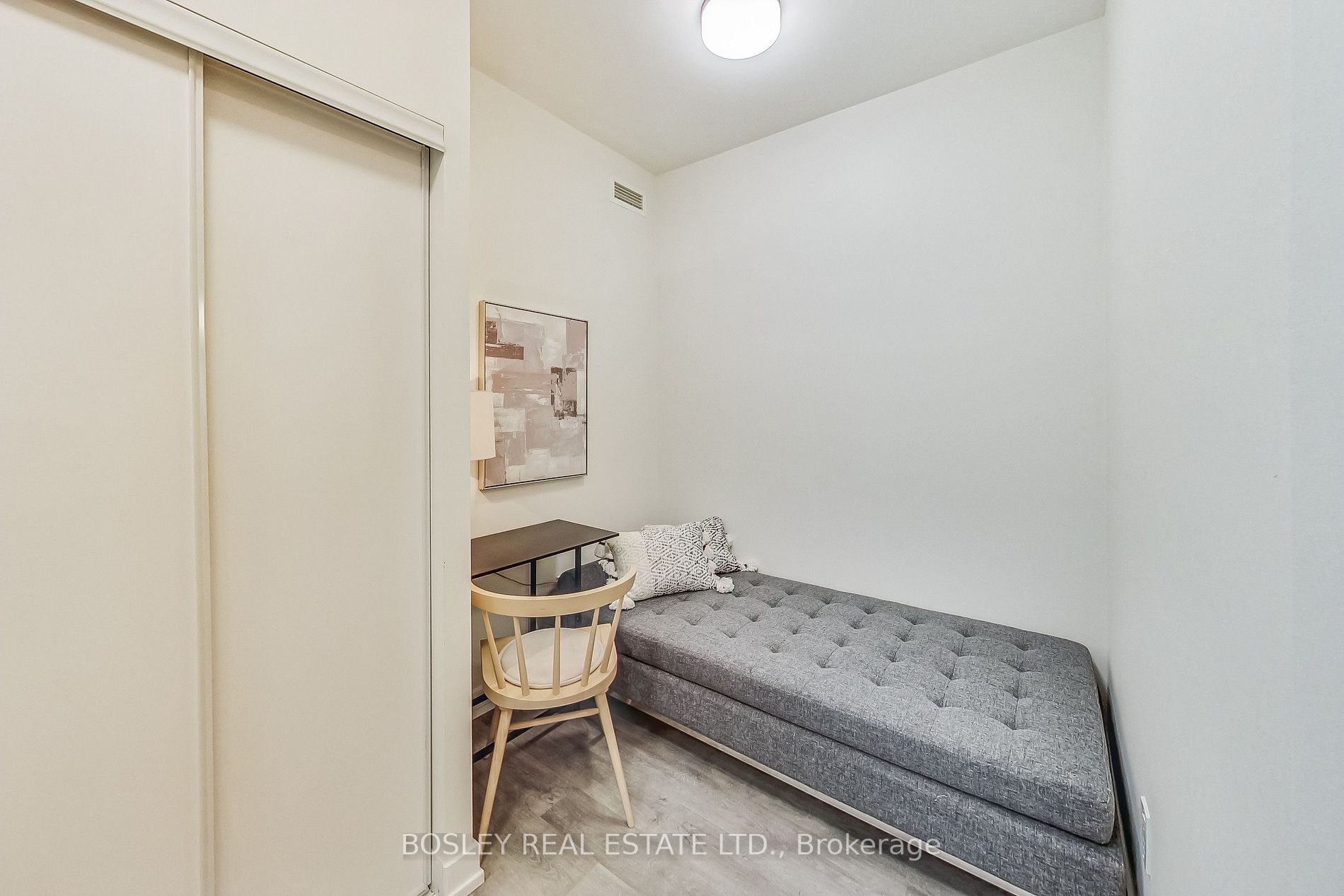 2300 St Clair Ave W, #1002